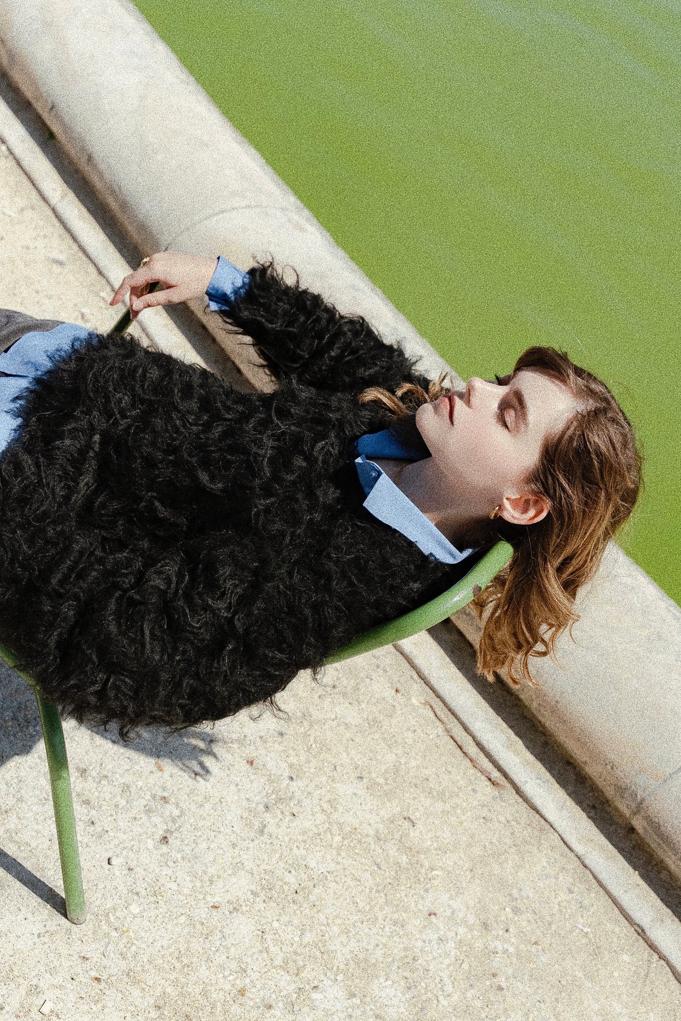 Pigalle shaggy Vneck knit