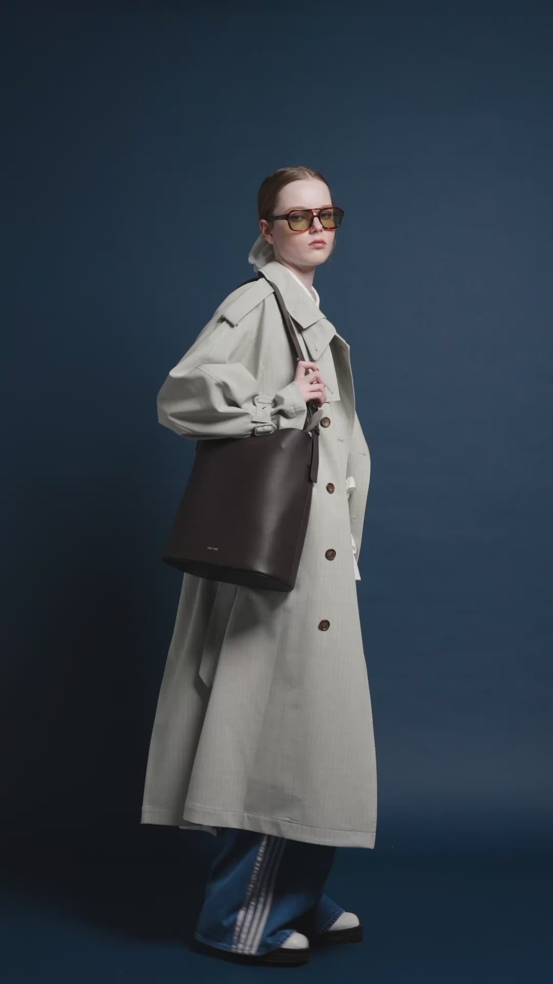 Load video: Meteora Trench Coat