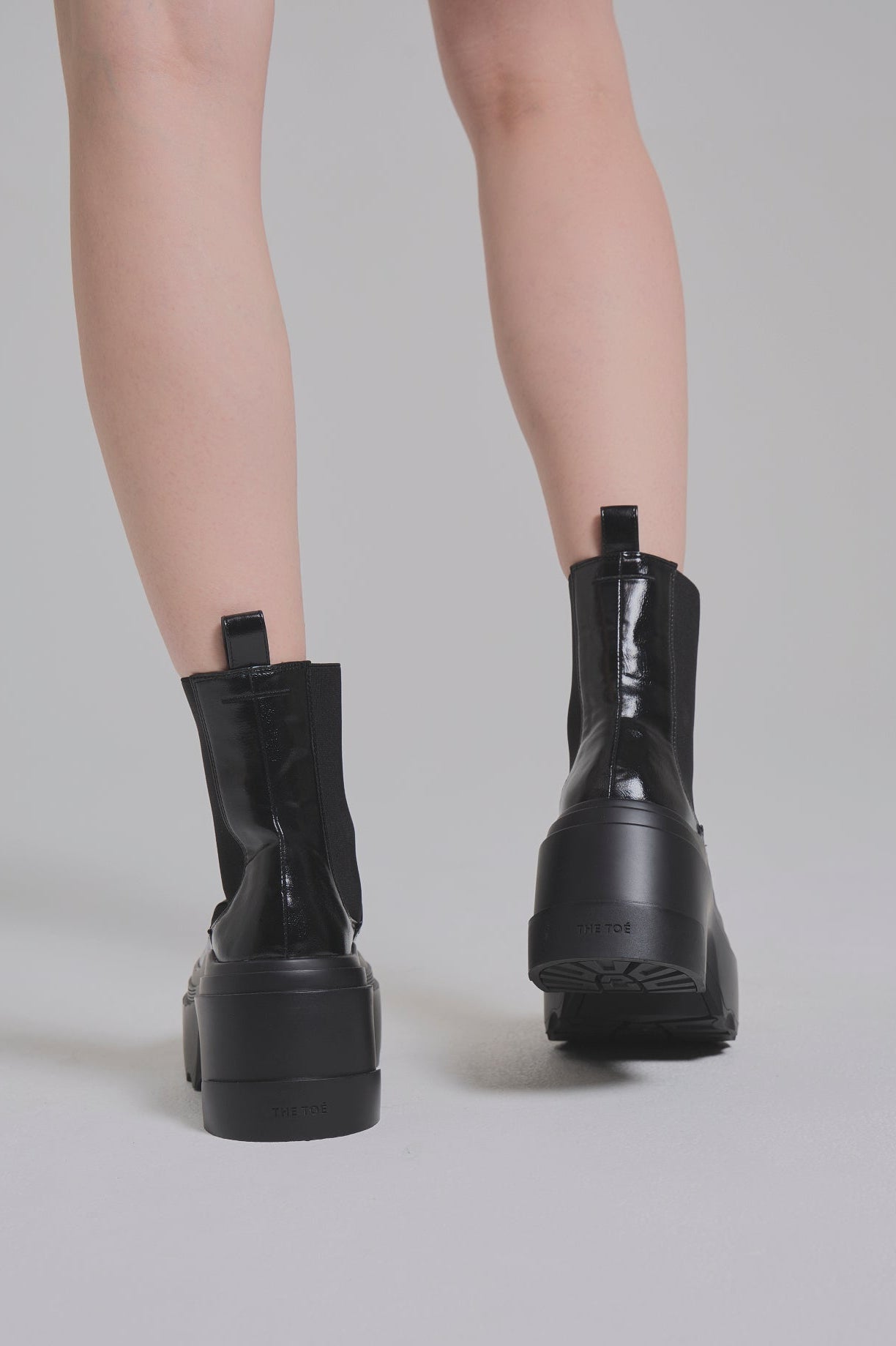 Alter Short Boots
