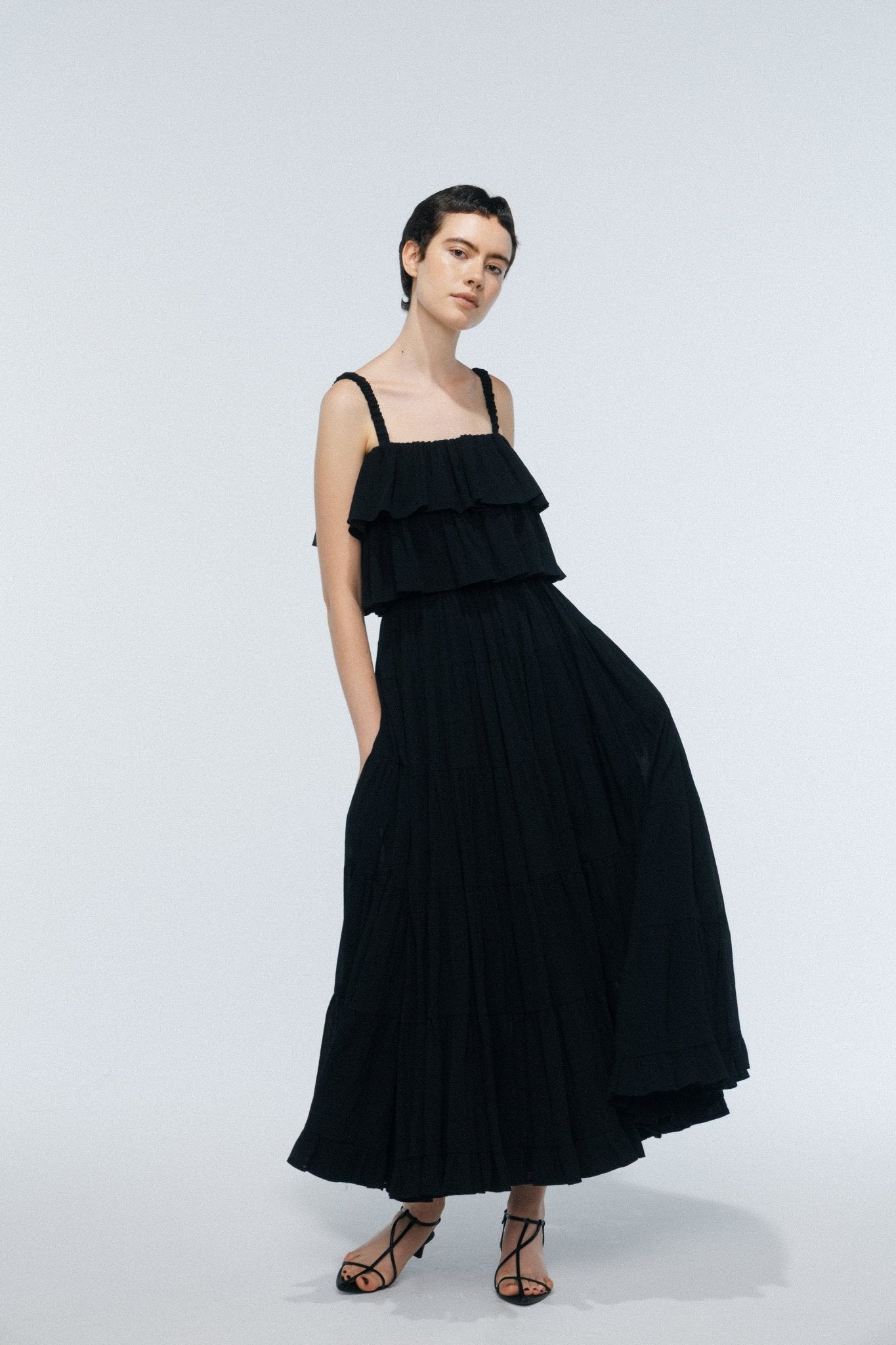 Vijlen Tiered Dress