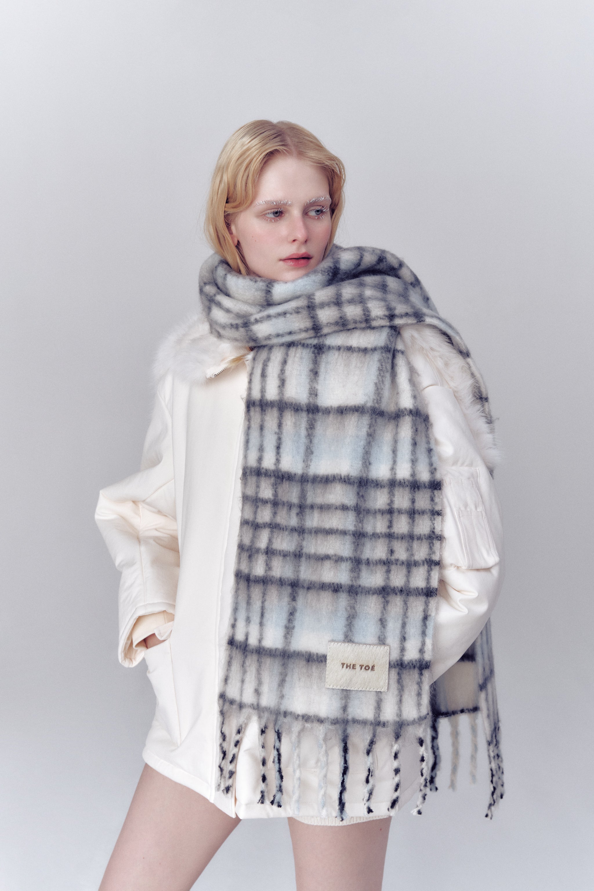 THE Christmas box C Classic