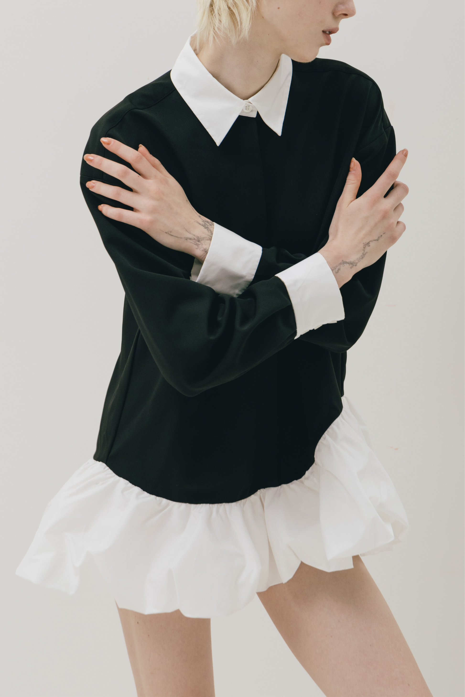 thetoe Battersea onepiece Mサイズ Battersea Onepiece – THE TOÉ