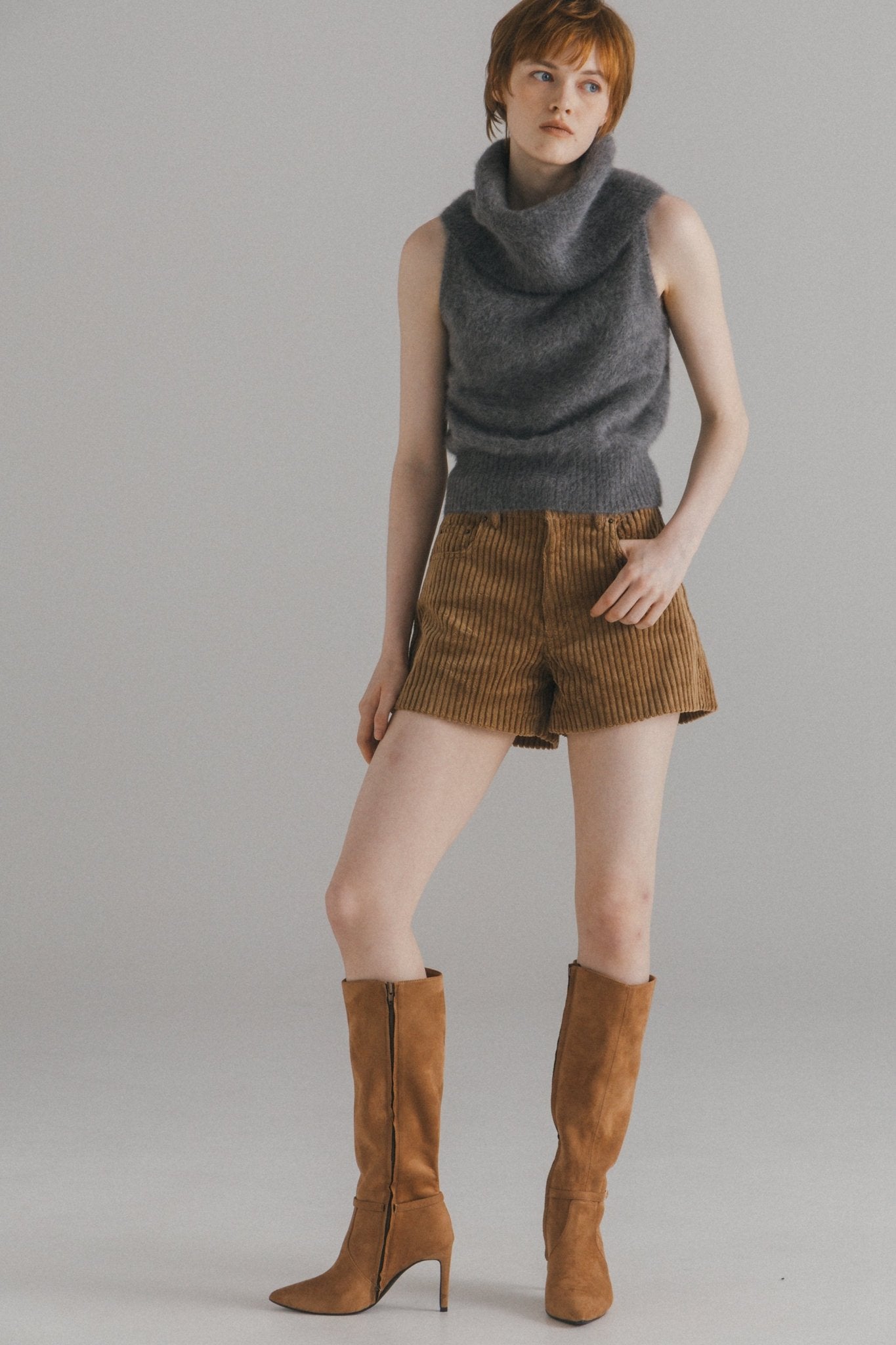 Kerava Sleeveless Turtleneck Knit