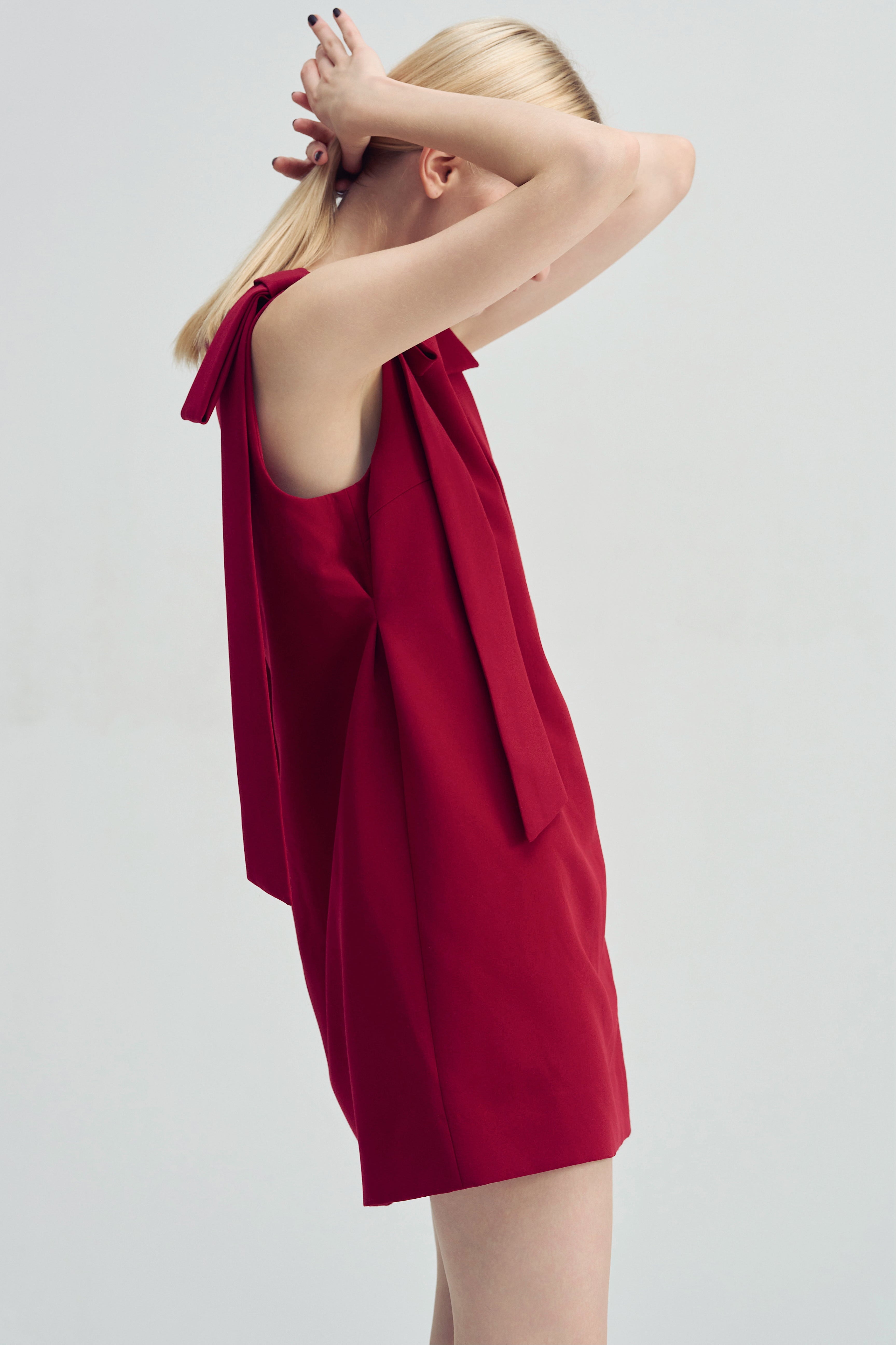 The toe Arta Ribbon Onepiece 赤 完売品 Arta Ribbon Onepiece – THE TOÉ