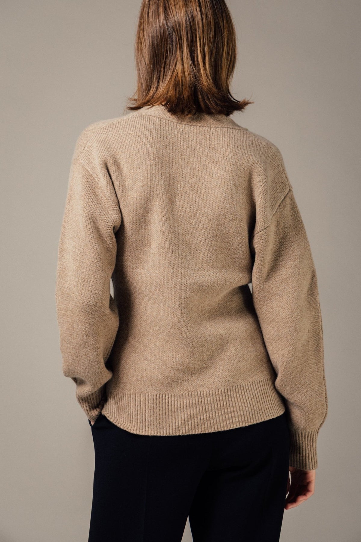 Nuuksio Vneck Cardigan