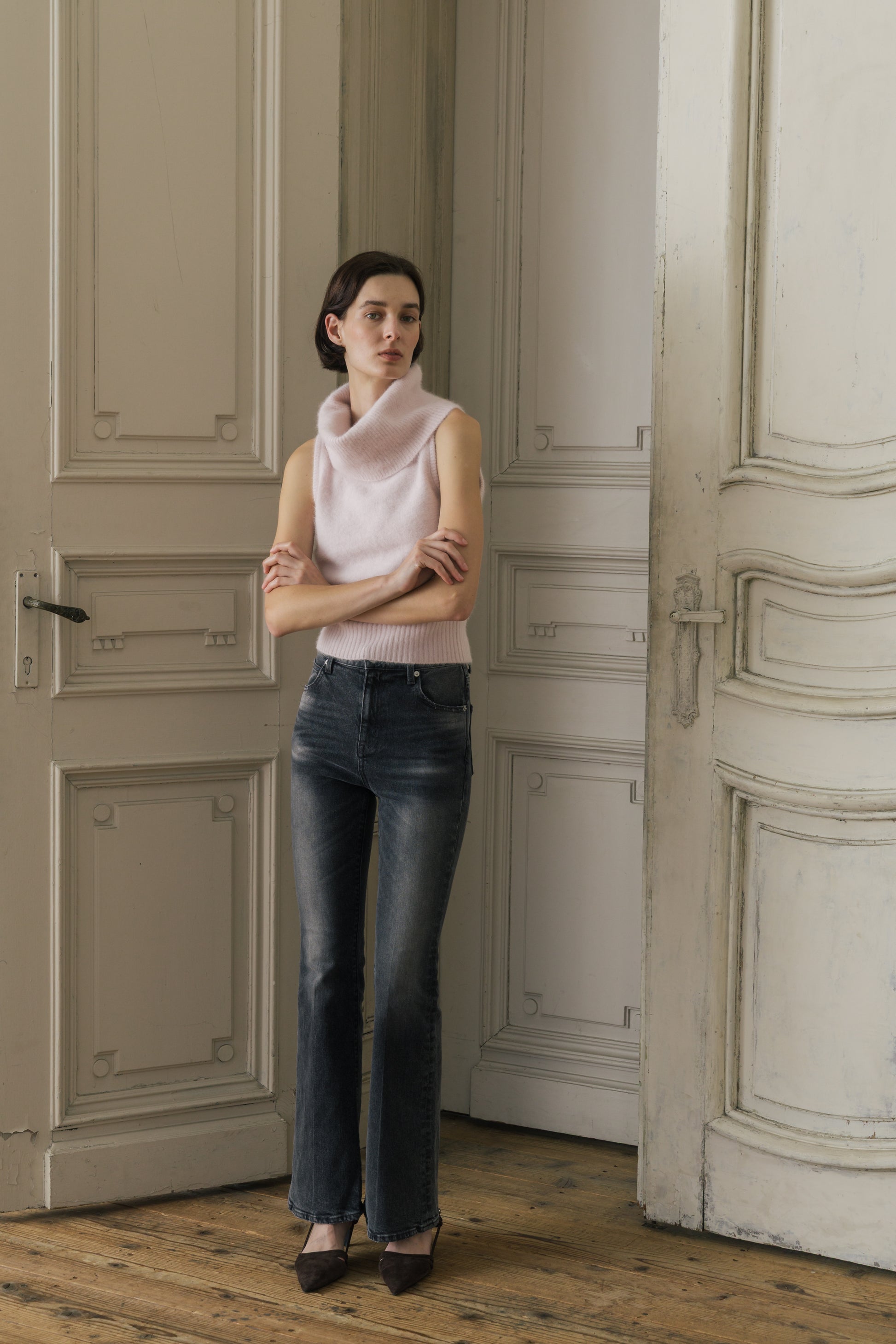 Kerava Sleeveless Turtleneck Knit