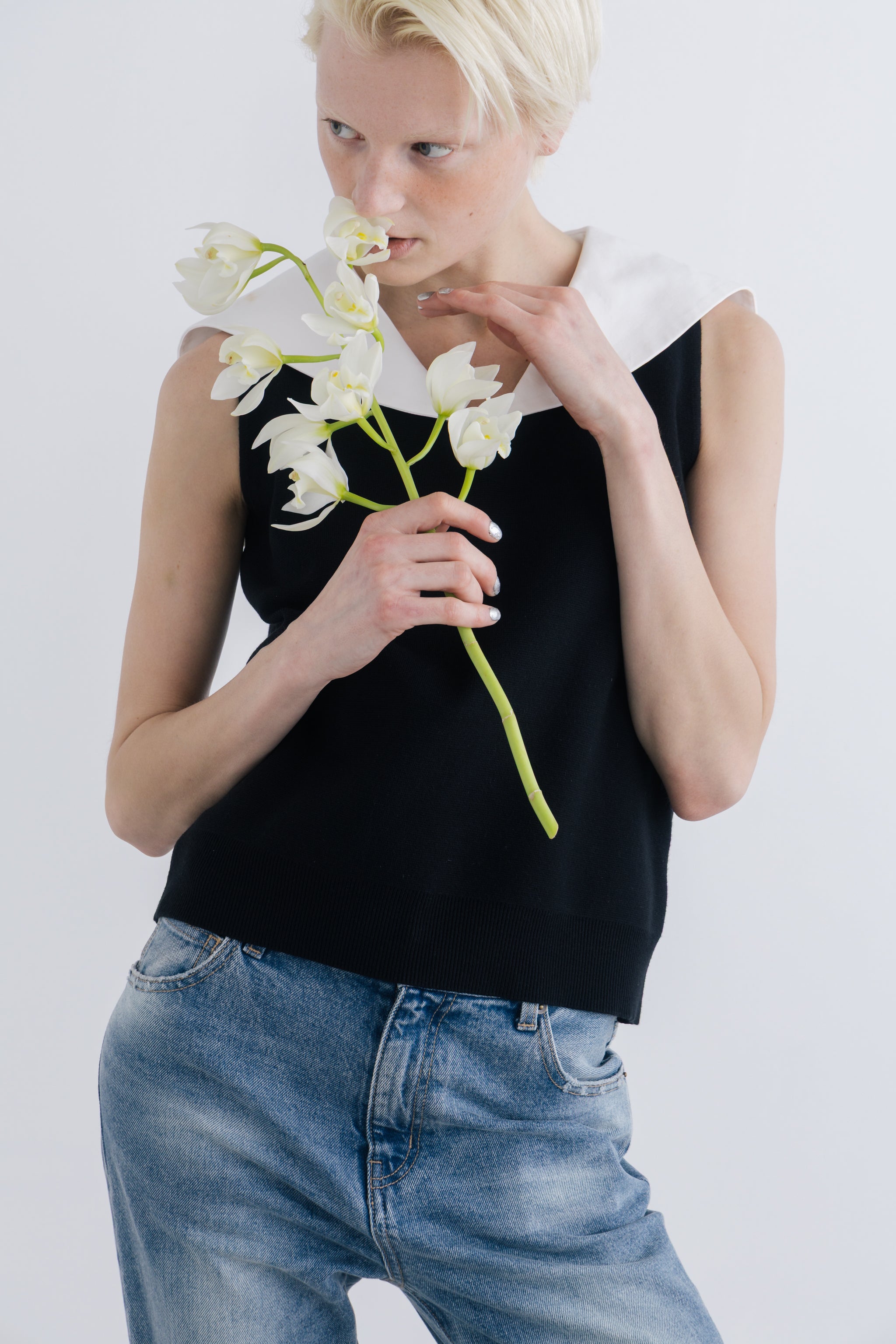thetoé Cochem Sleeveless Top ブラック Cochem Sleeveless Top – THE TOÉ