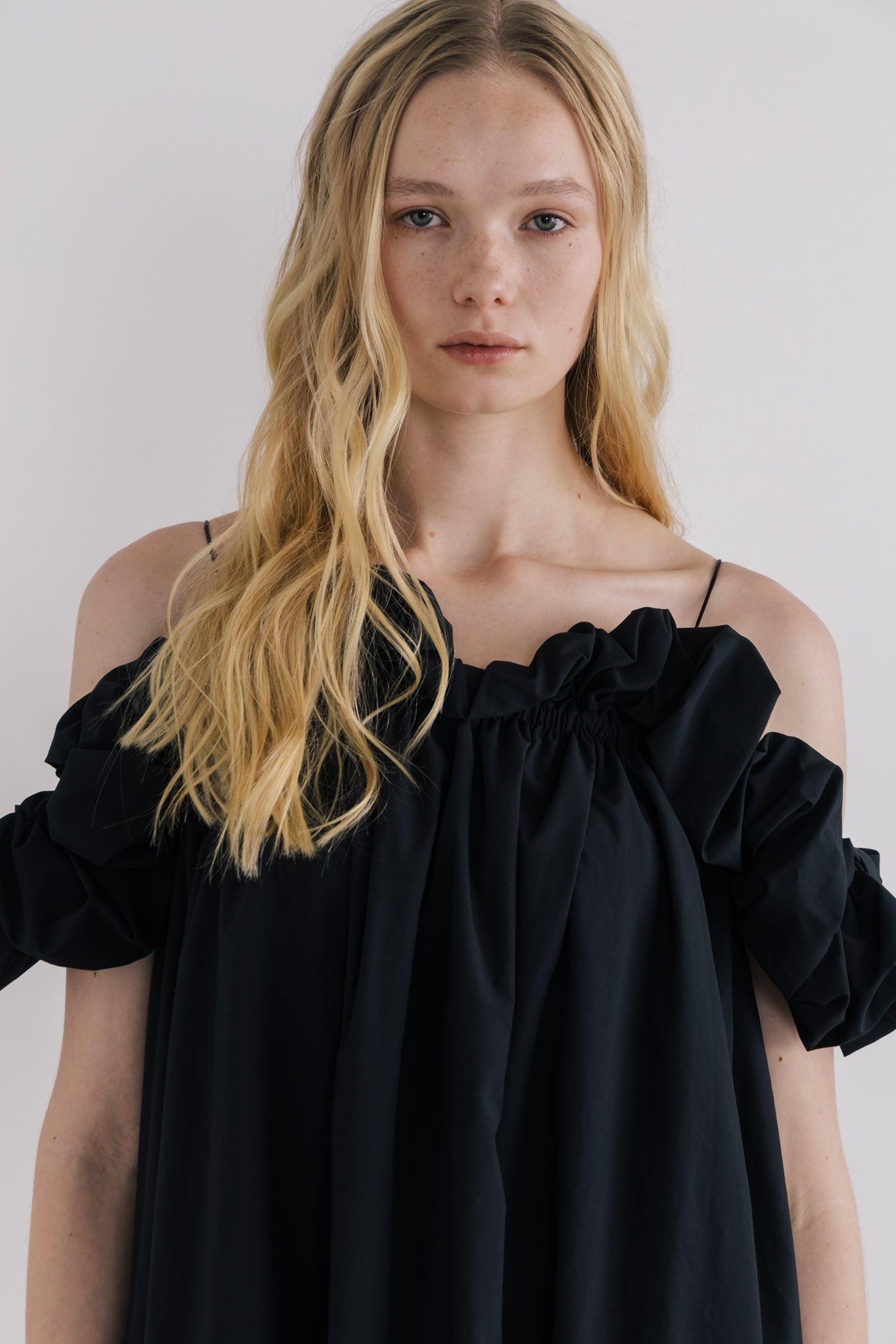 Erie Frills Onepiece – THE TOÉ