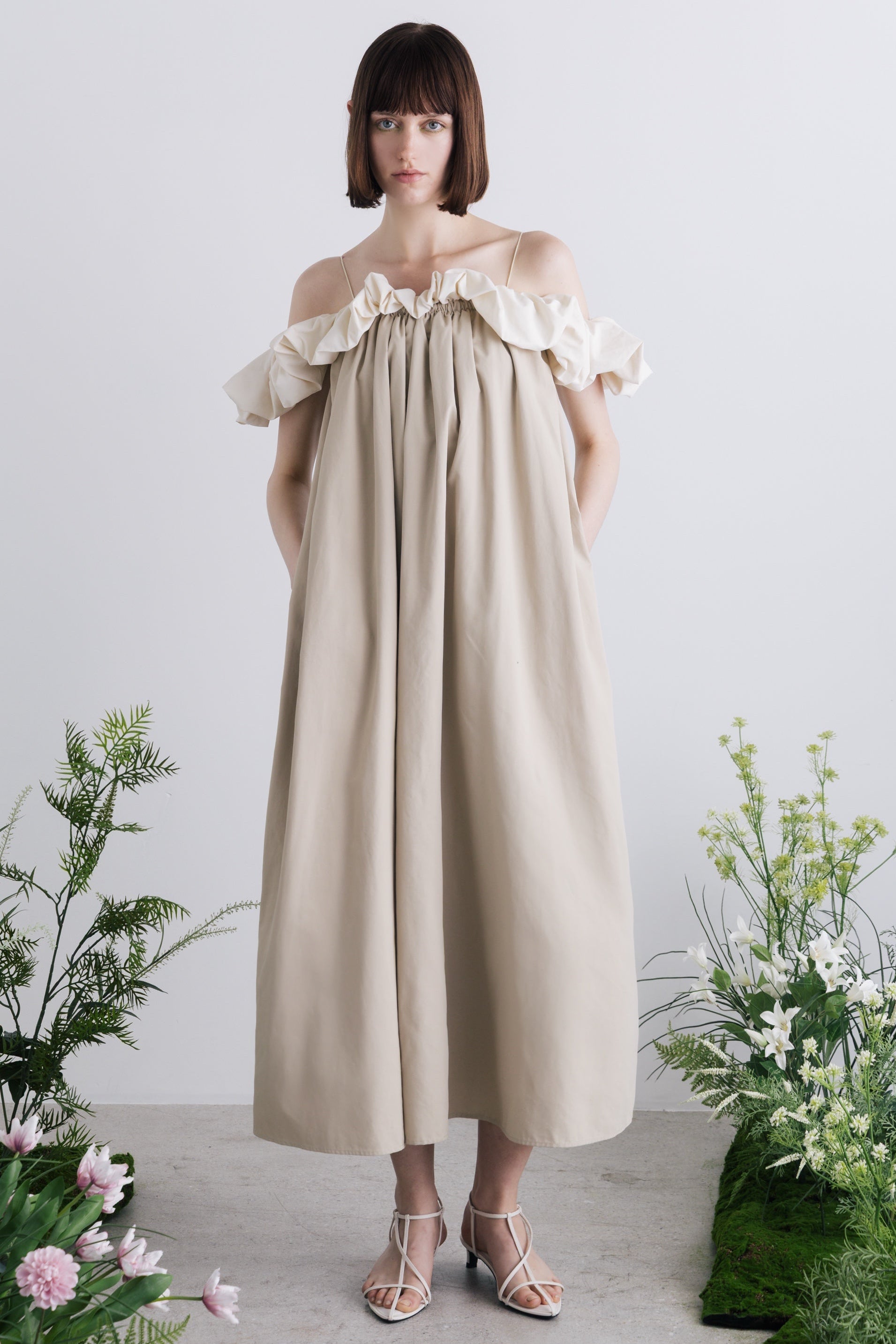 ワンピース THETOE Erie Frills Onepiece Erie Frills Onepiece – THE TOÉ