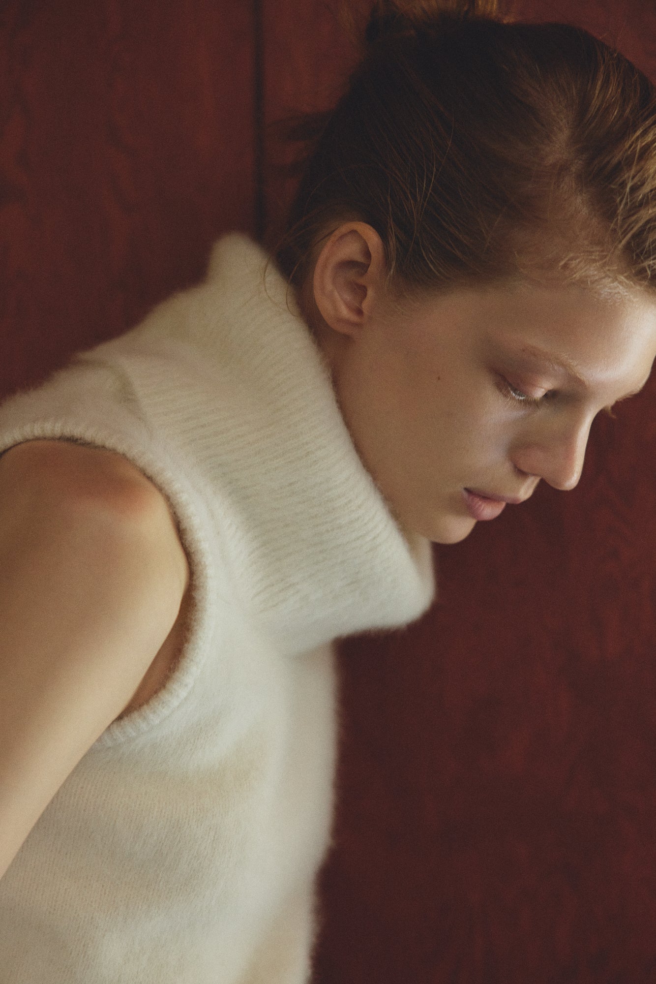 Kerava Sleeveless Turtleneck Knit
