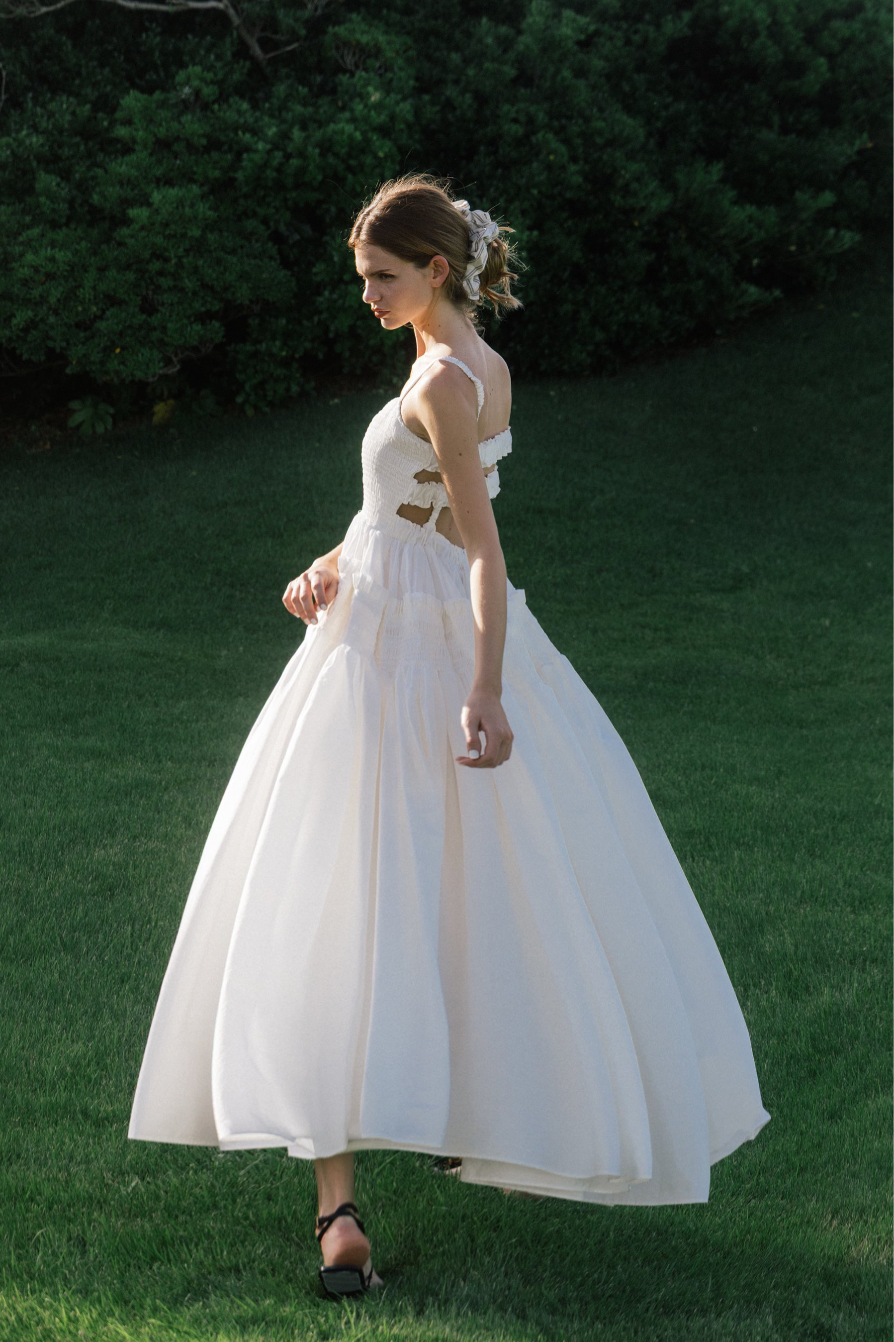 THE TOE 白ワンピース THE TOE 白ワンピース DRESS – THE TOÉ