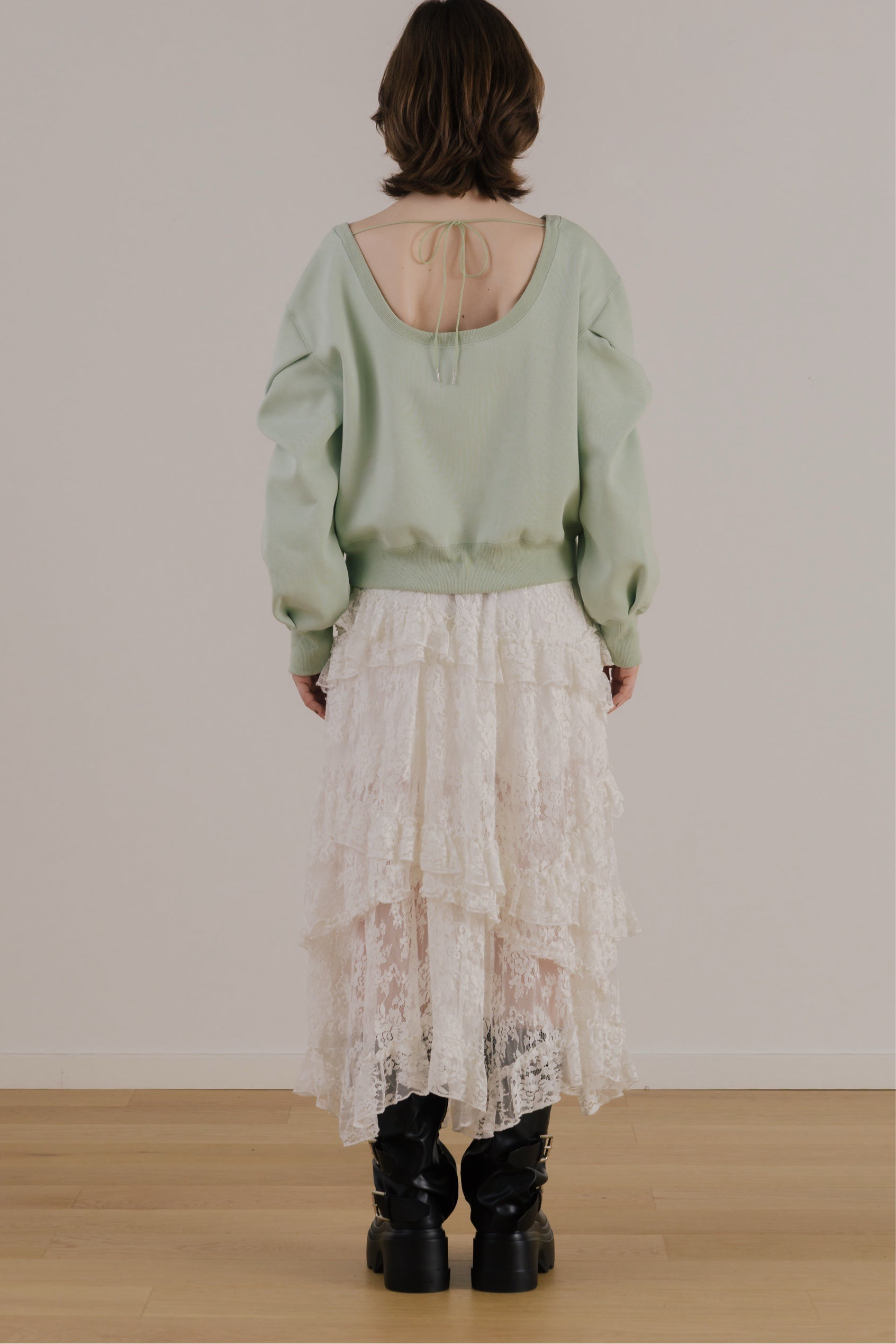 Opern Off-shoulder Sweat