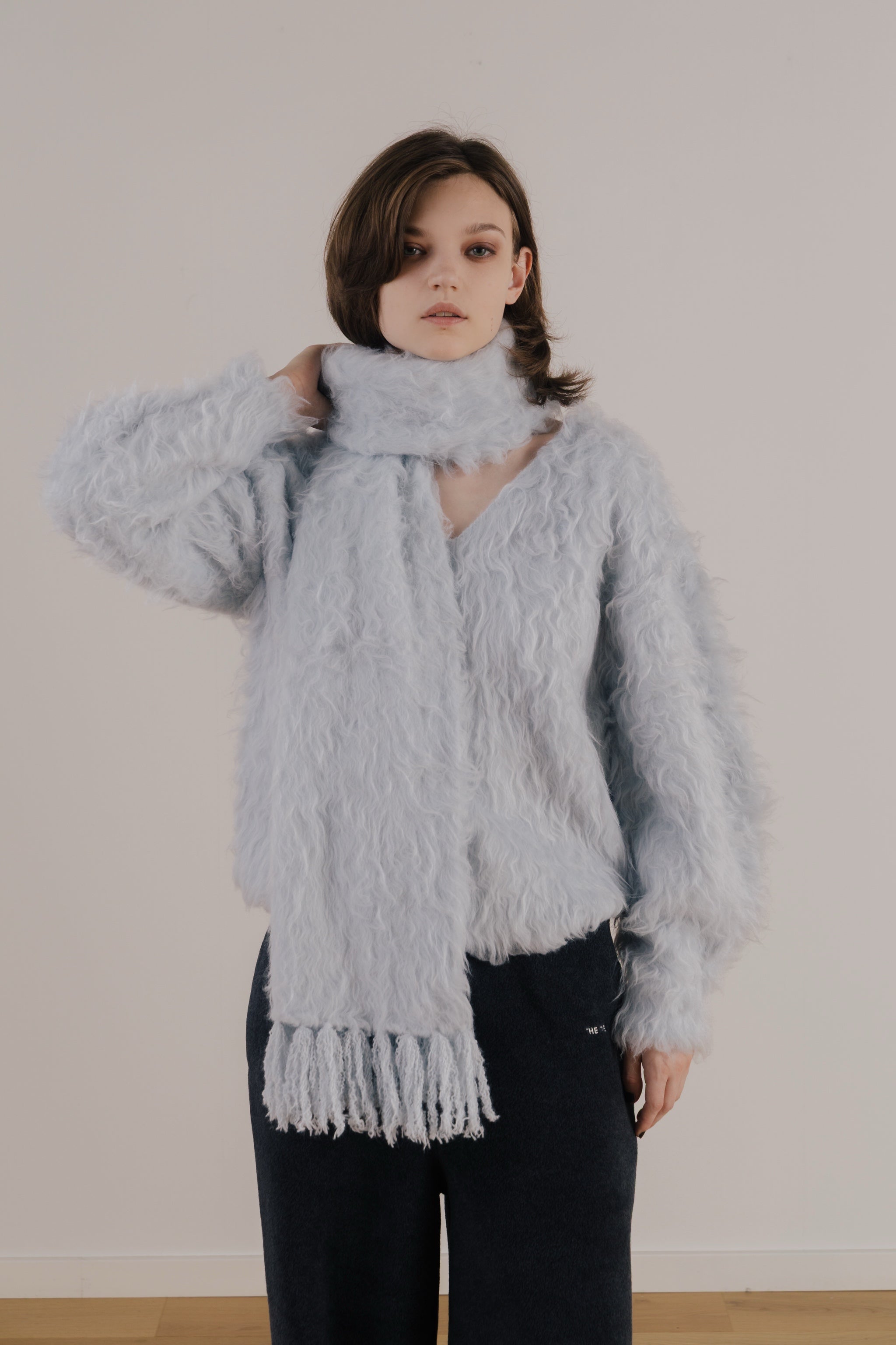 Eltz Shaggy Muffler – THE TOÉ