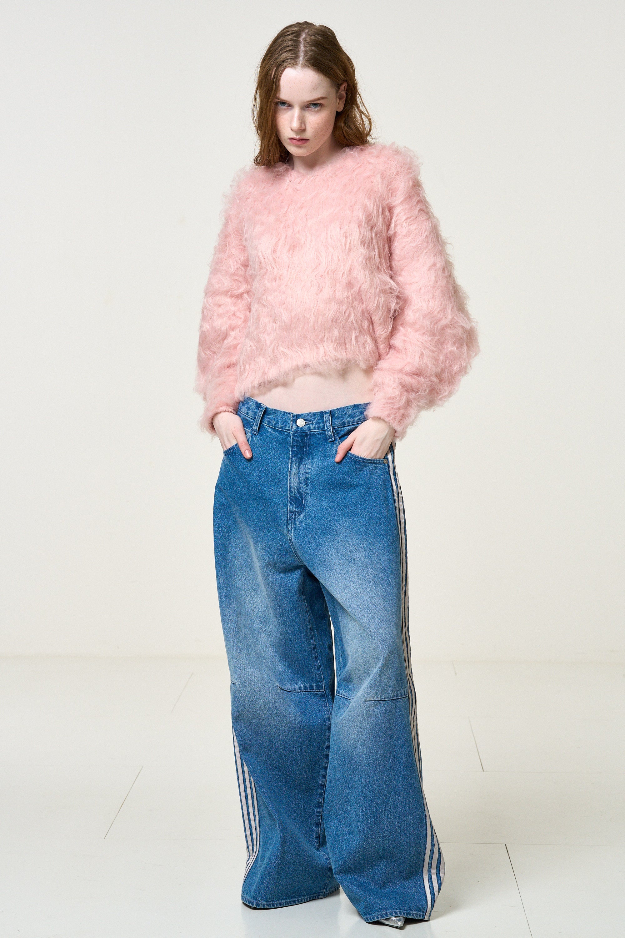 Pigalle shaggy Vneck knit