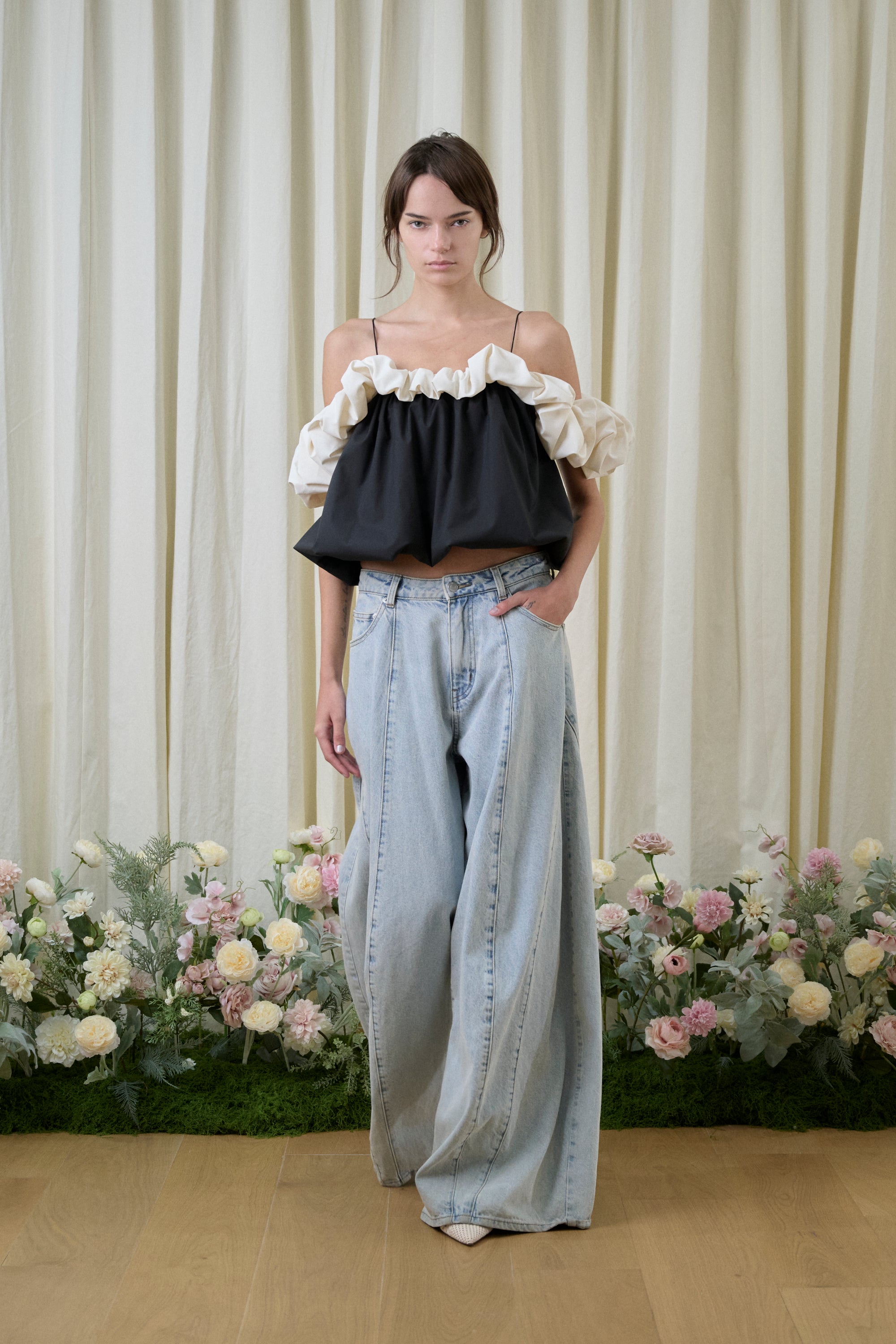 Erie Frills Top – THE TOÉ