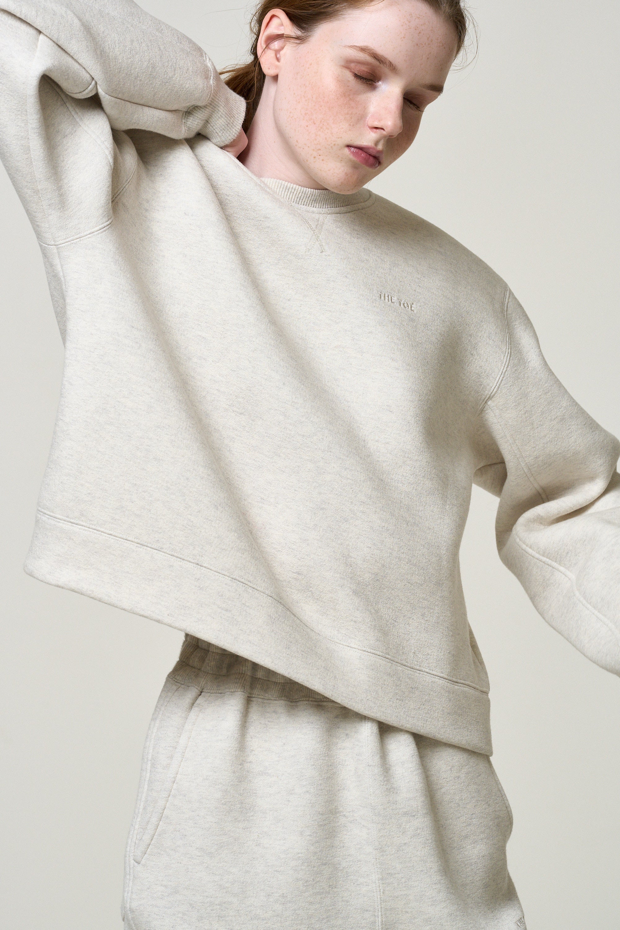 THETOÉ Hampton sweatshirt&skirt THETOE