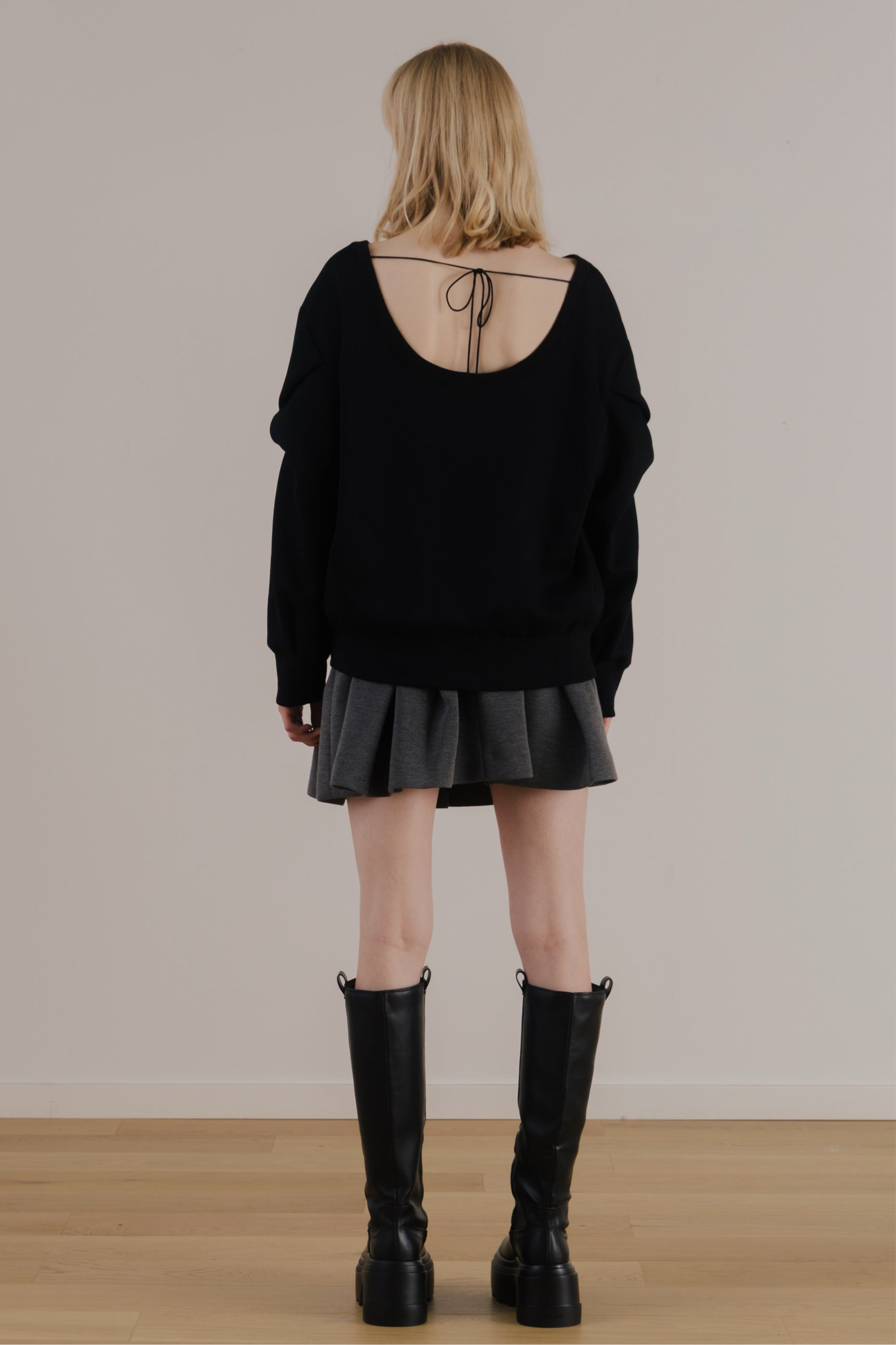 Opern Off-shoulder Sweat