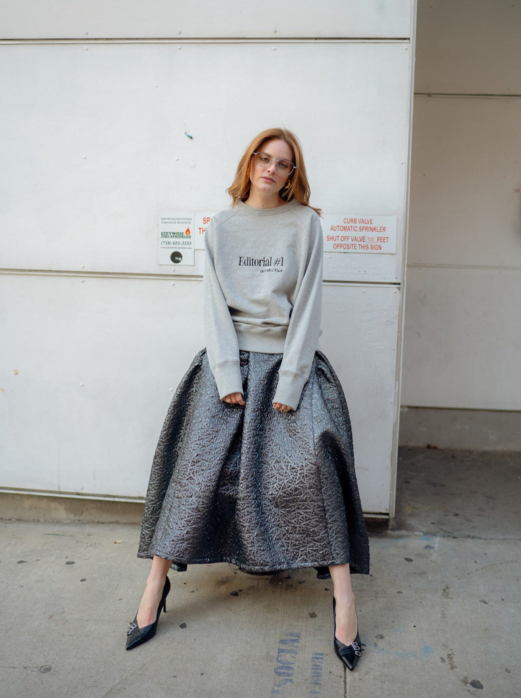 Rent editorial sweatshirt