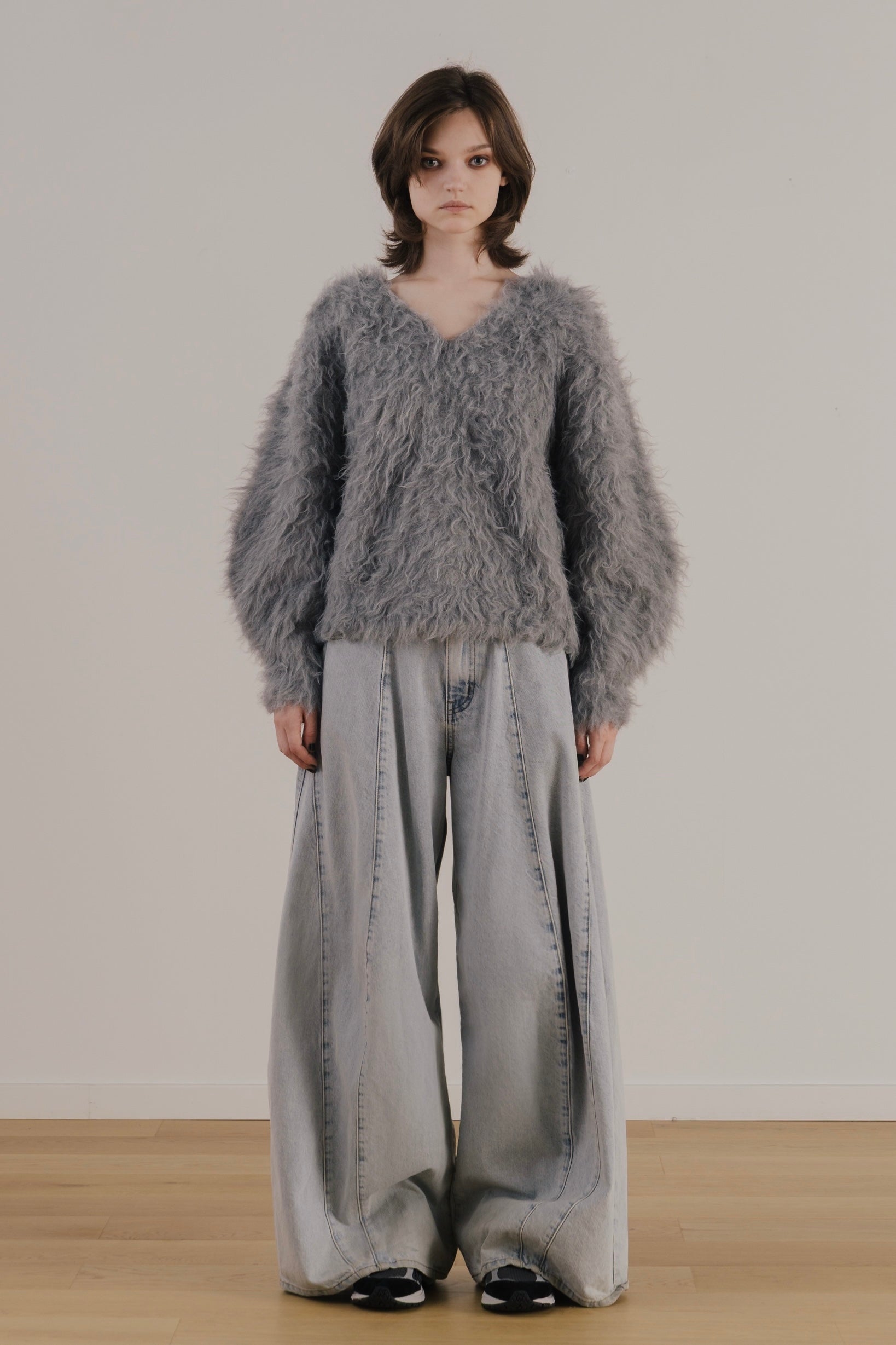 Eltz Shaggy Vneck Knit