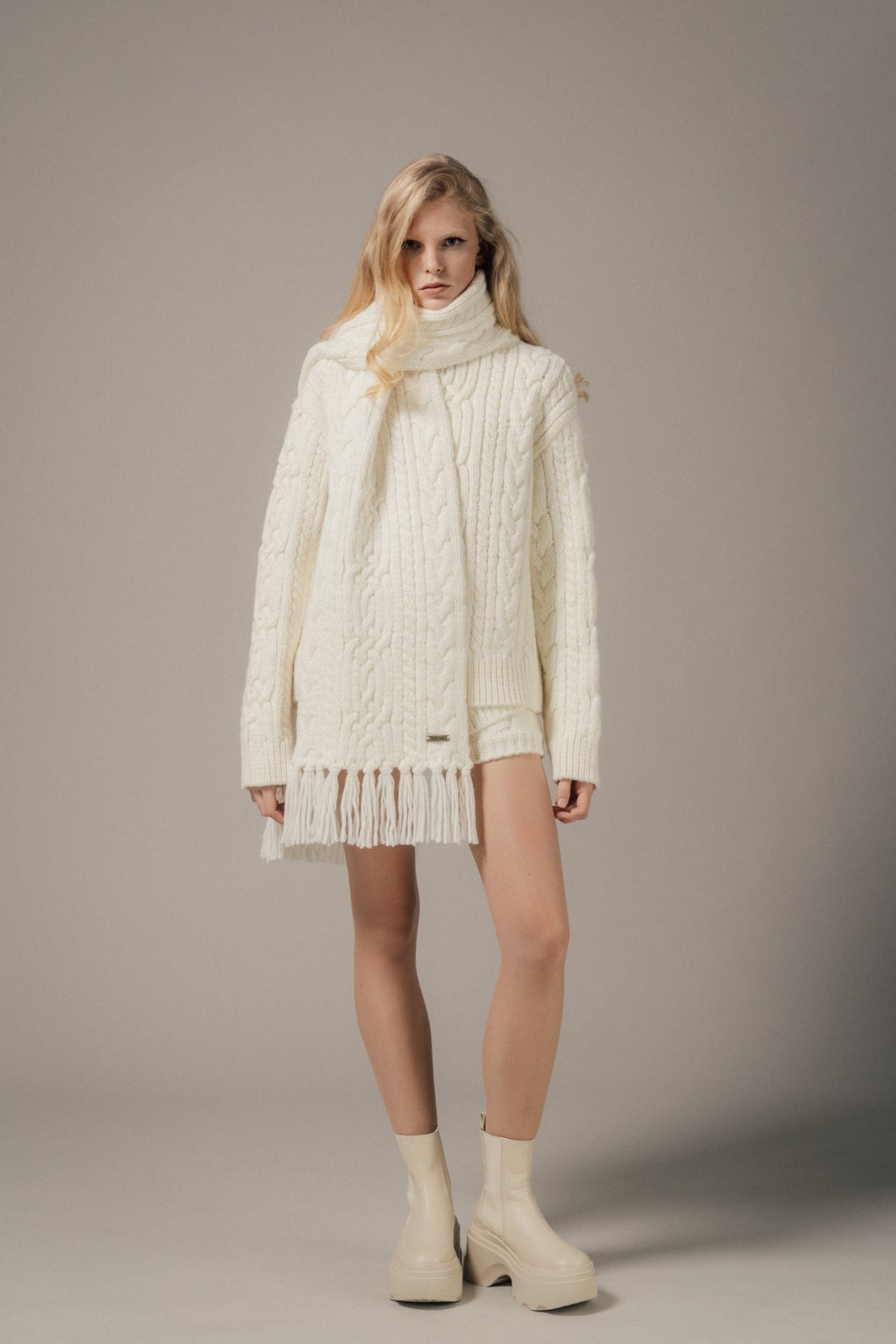 Korppoo Cable Knit Muffler