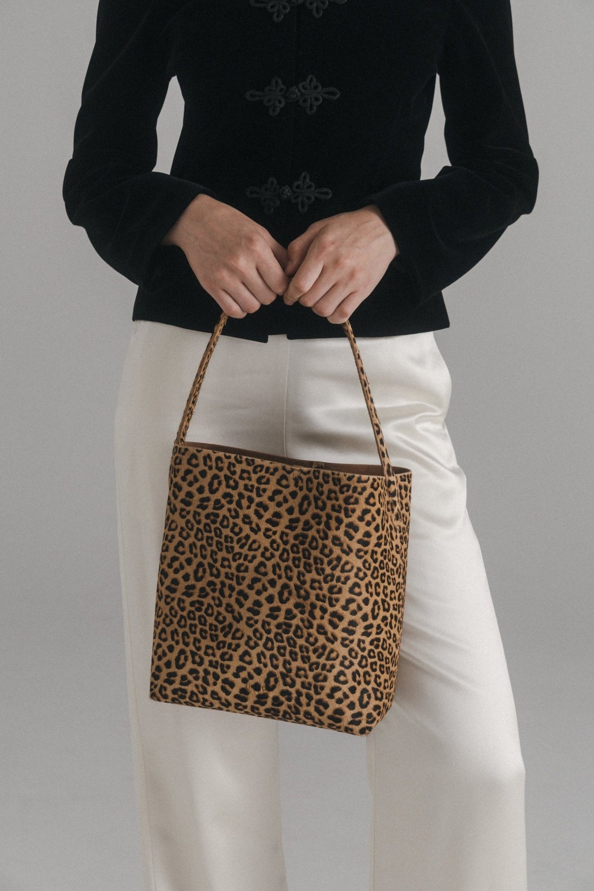 Liminka Bucket Bag