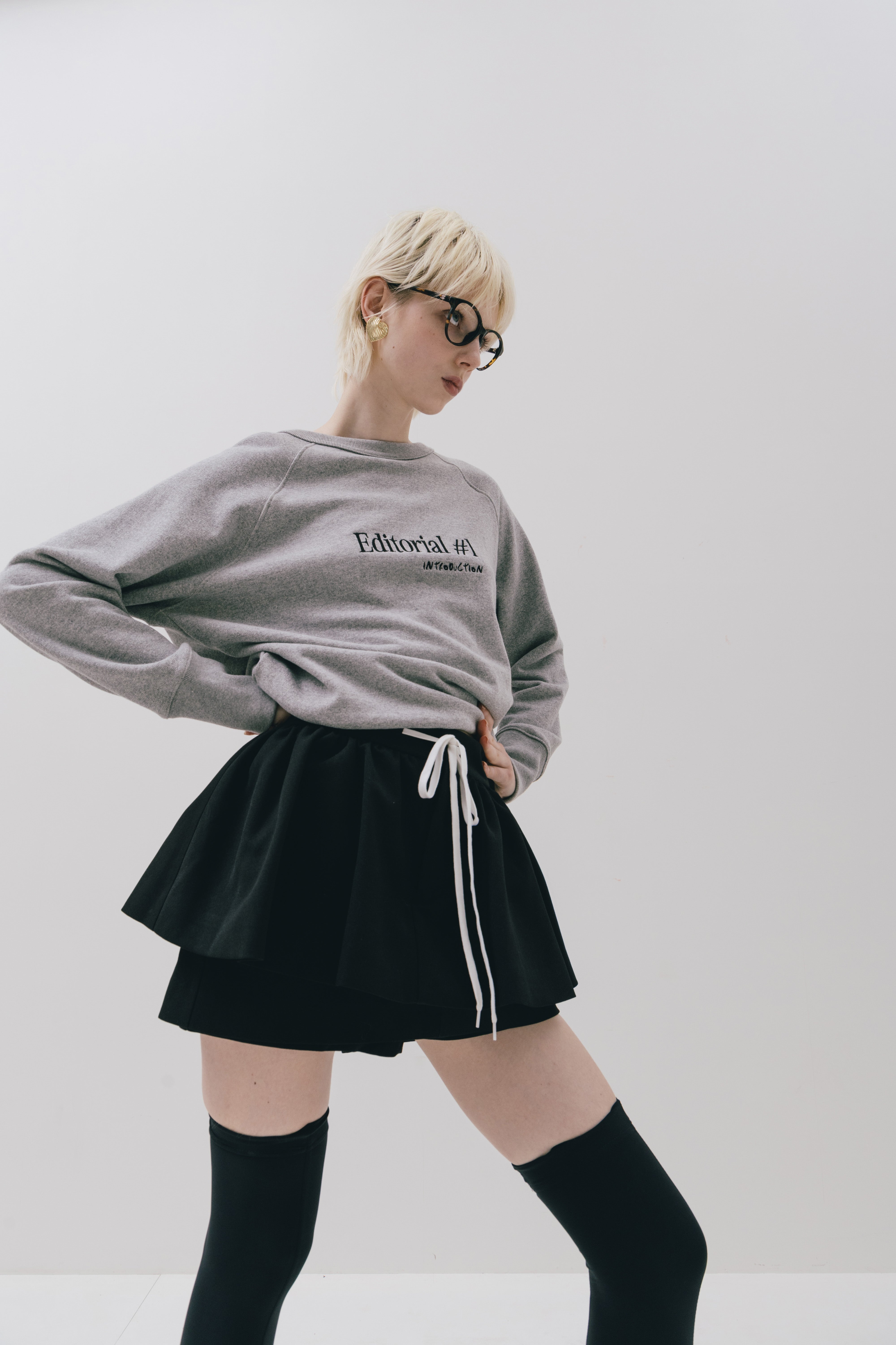 Rent editorial sweatshirt