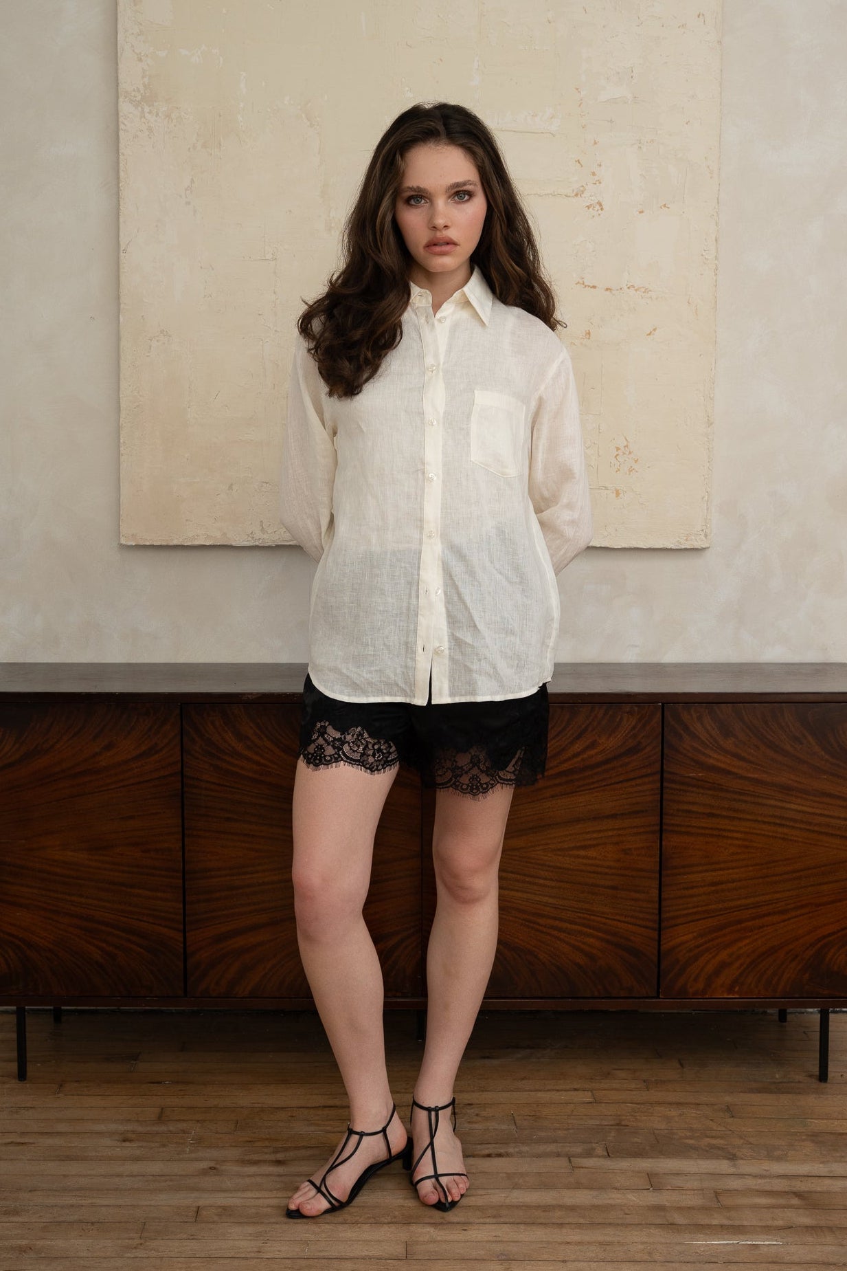 Sneek Lace Short Pants