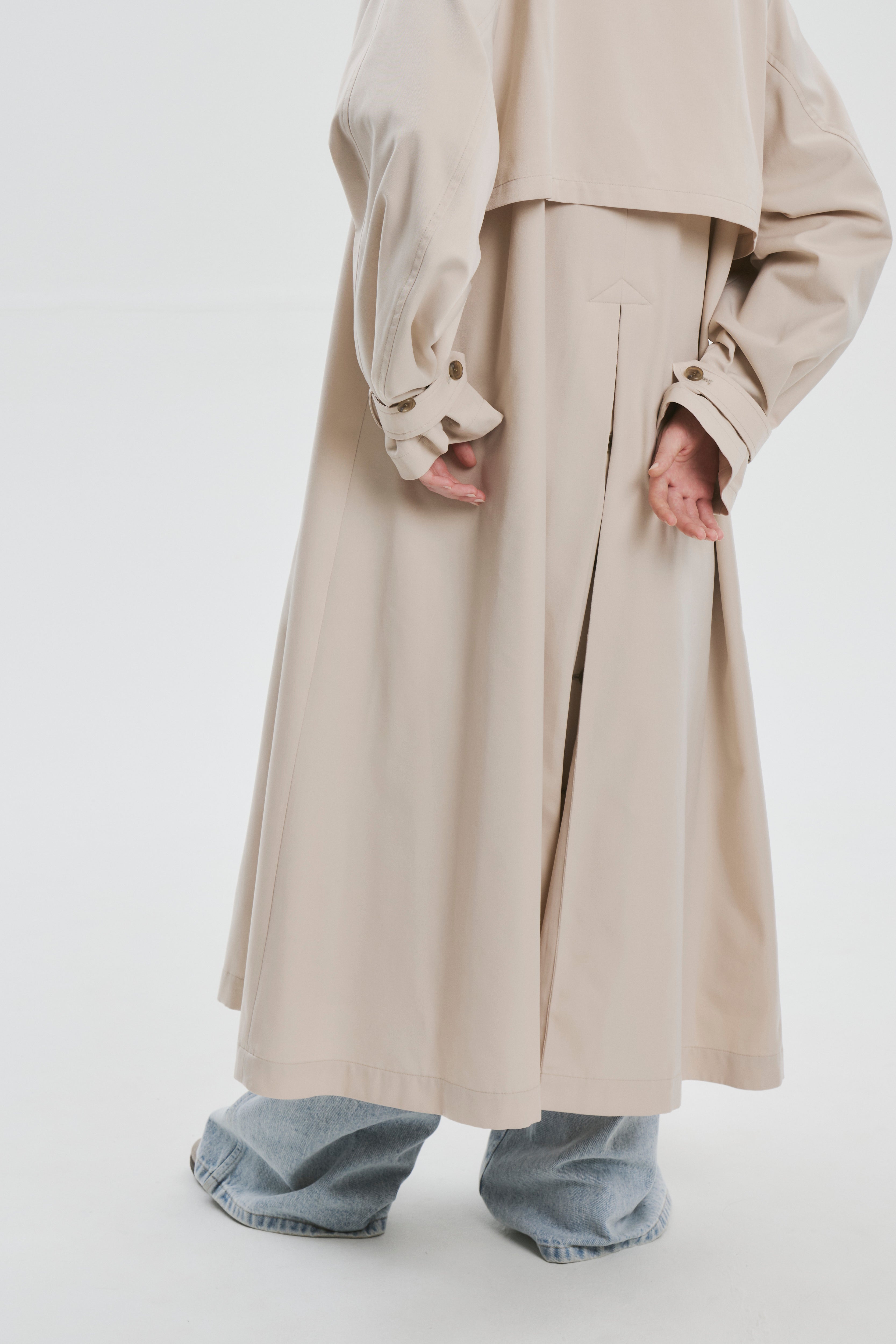 Roosevelt trench coat