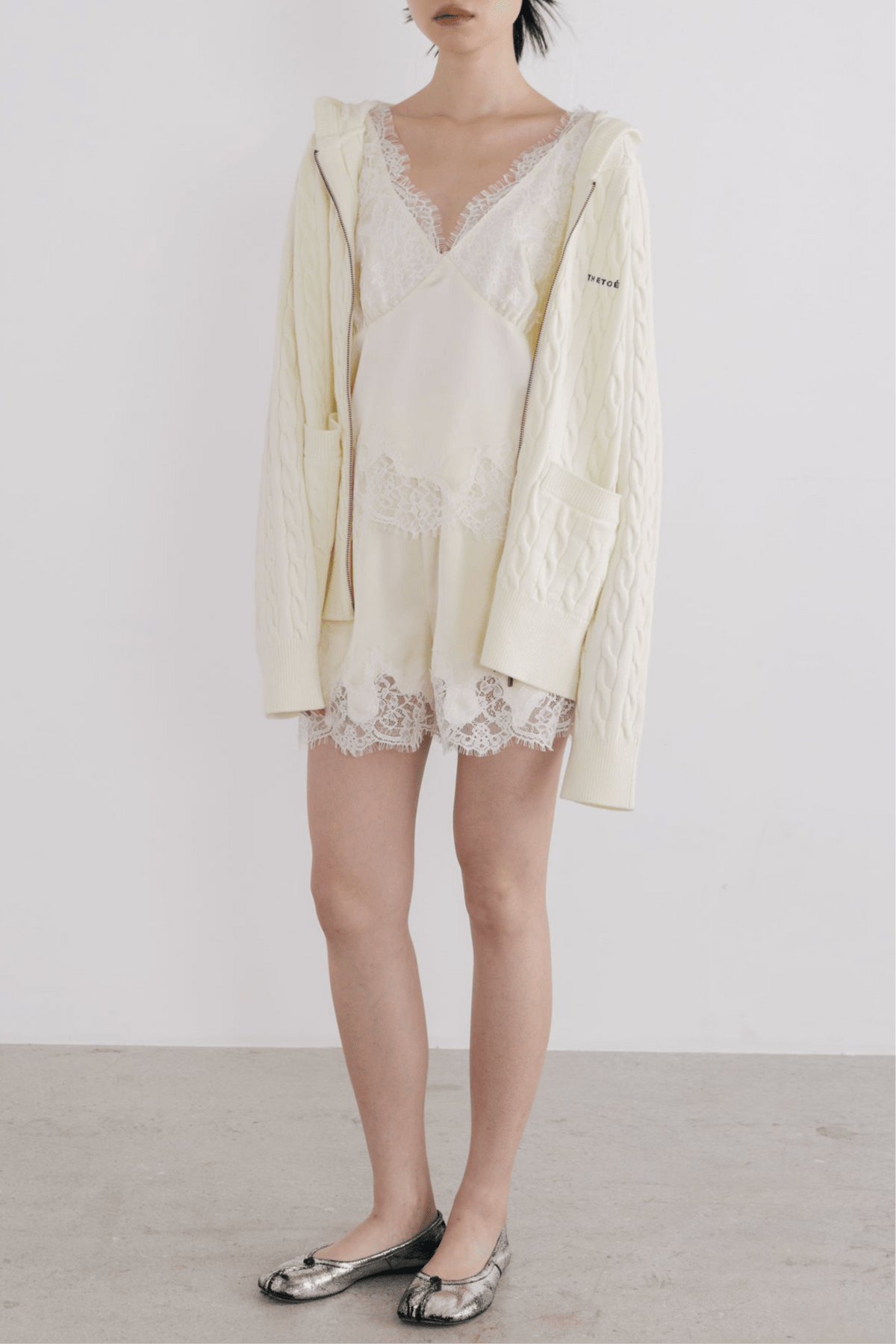 TOÉ Zip-Up Hoodie – THE TOÉ TOÉ Zip-Up Hoodie – THE TOÉ