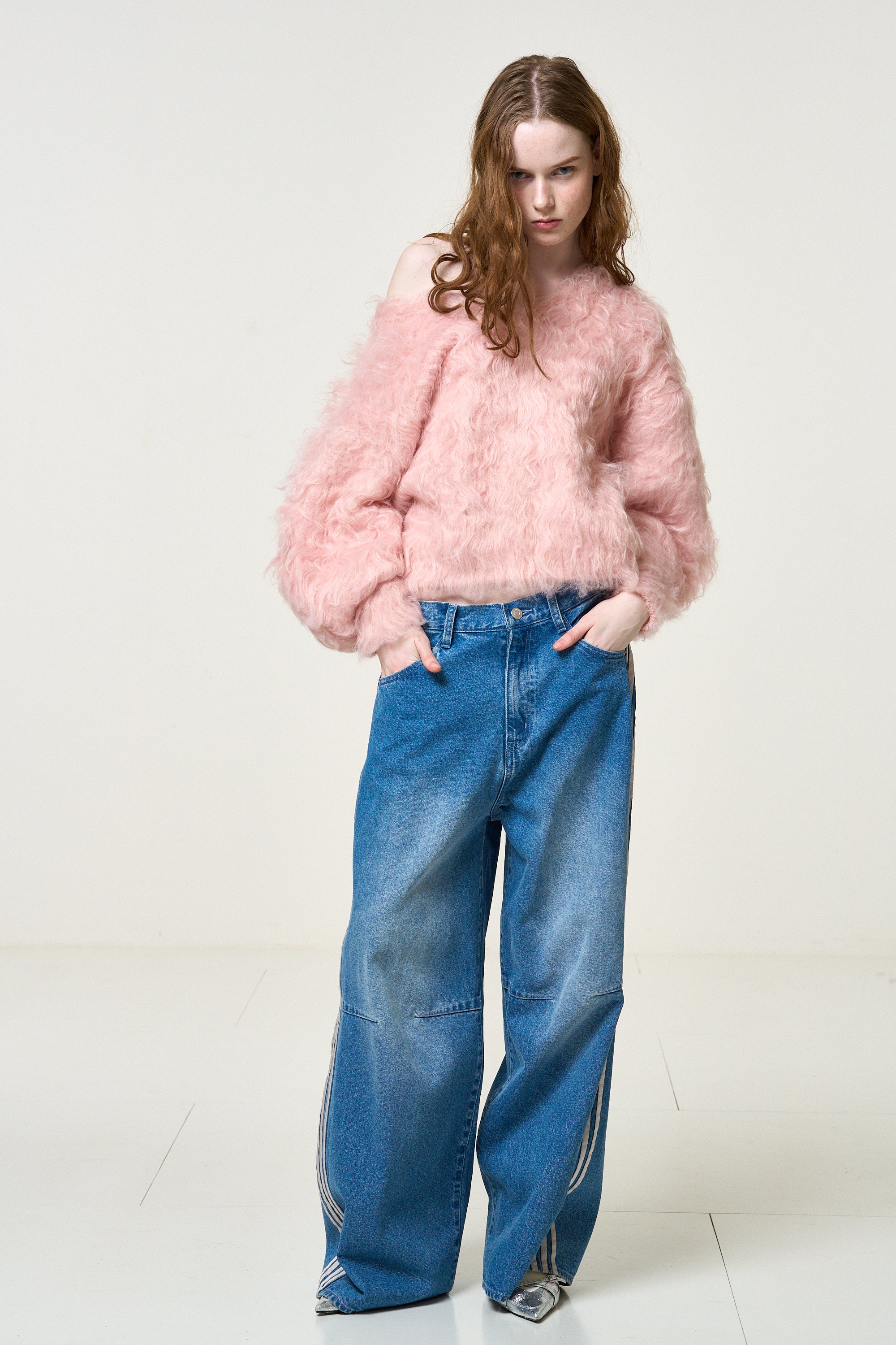 Pigalle shaggy Vneck knit