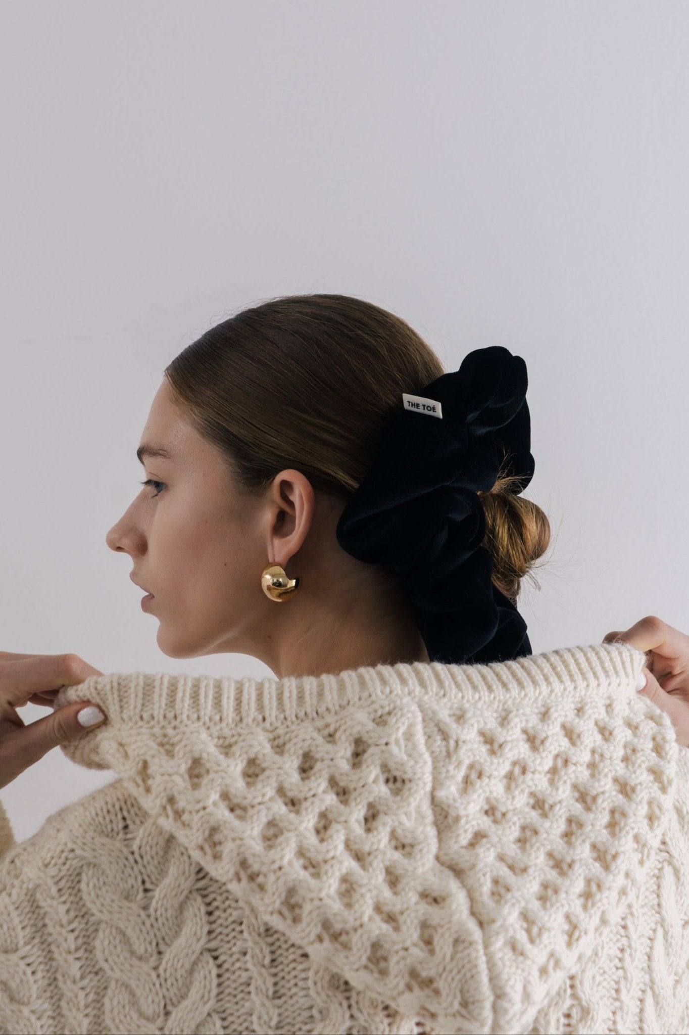 TOÉ Velours Scrunchie