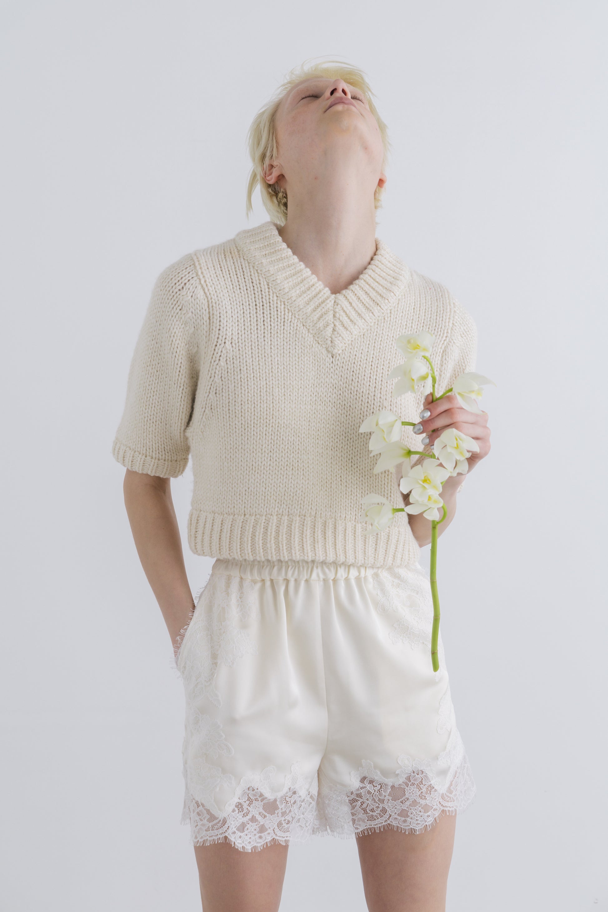 Sneek Lace Short Pants