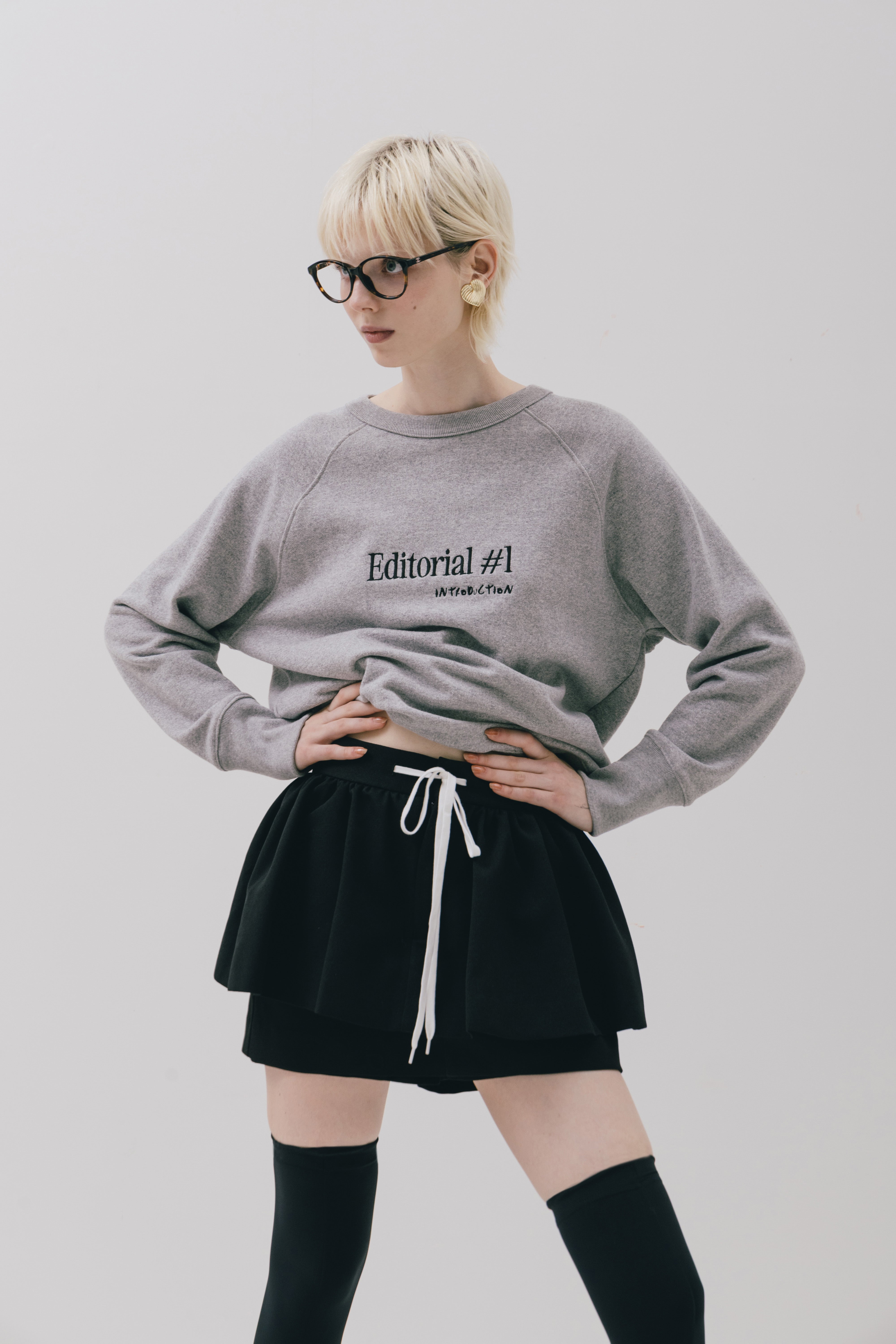 Rent editorial sweatshirt