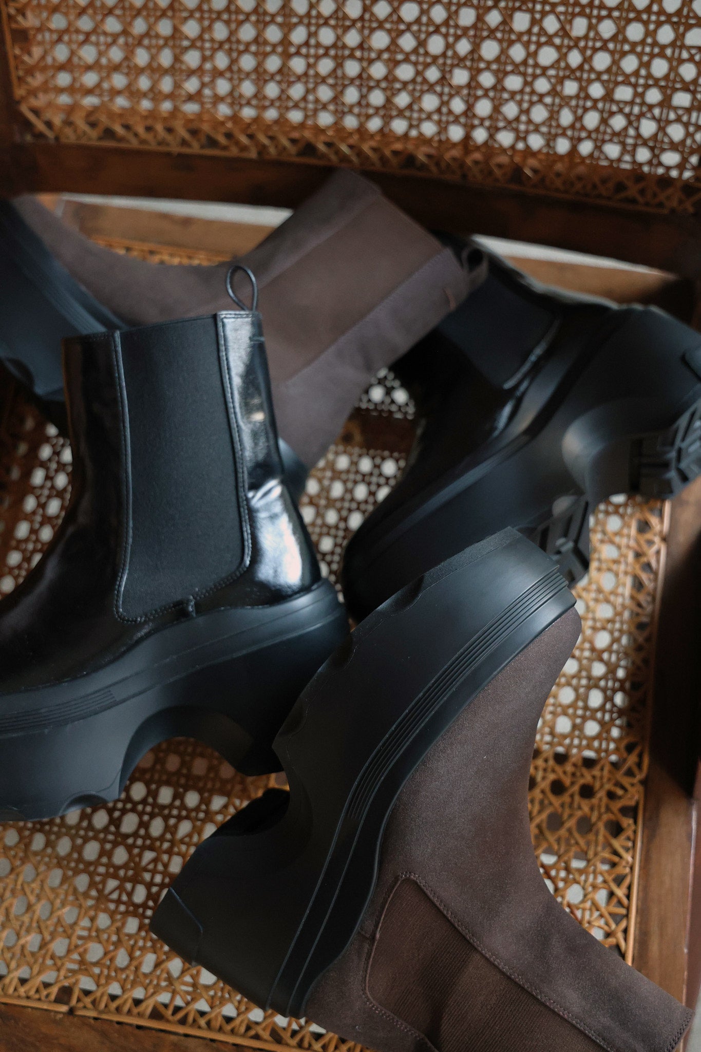 Alter Short Boots