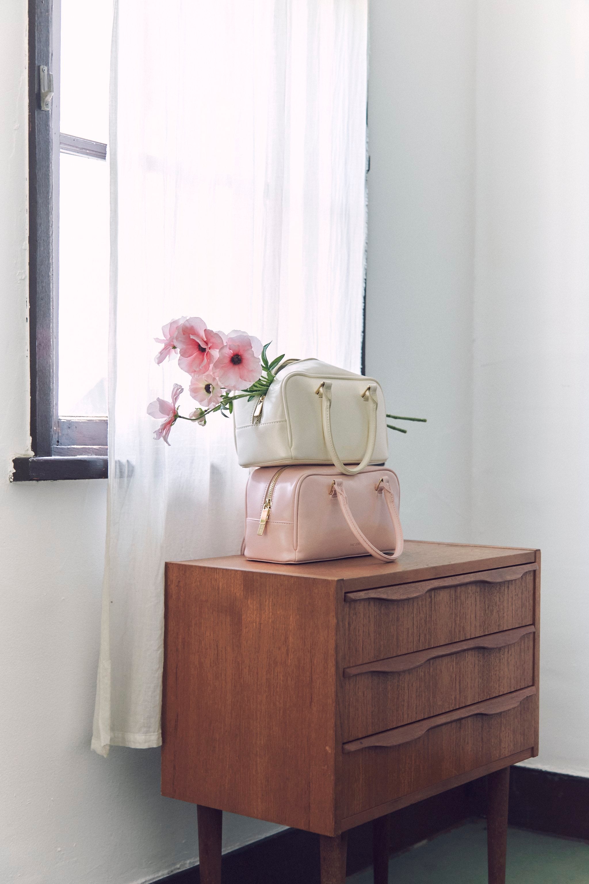 Regent Boston Bag – THE TOÉ