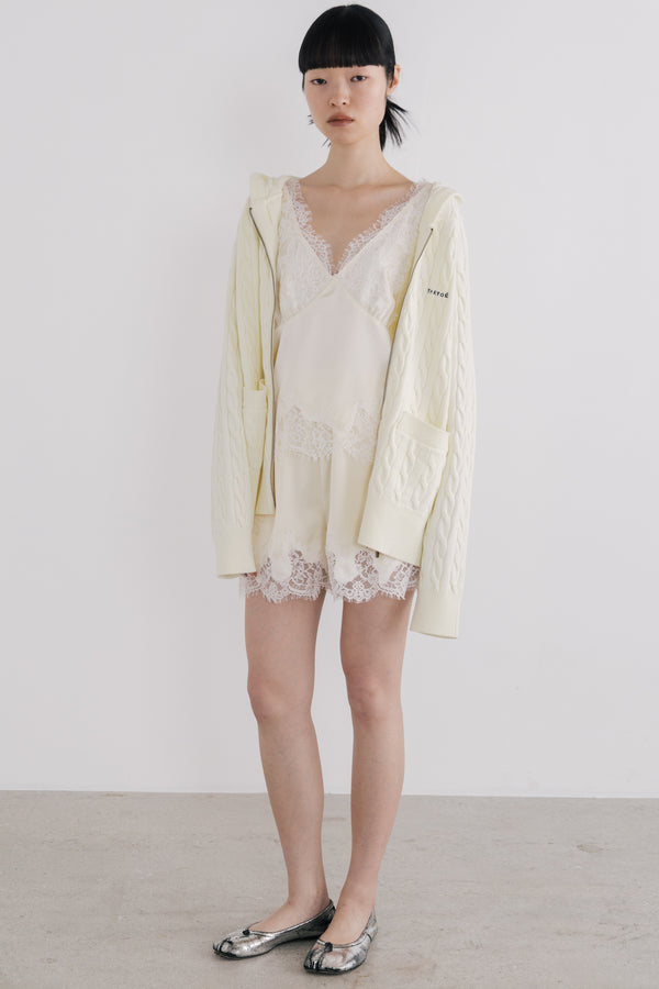 Sneek Lace Short Pants