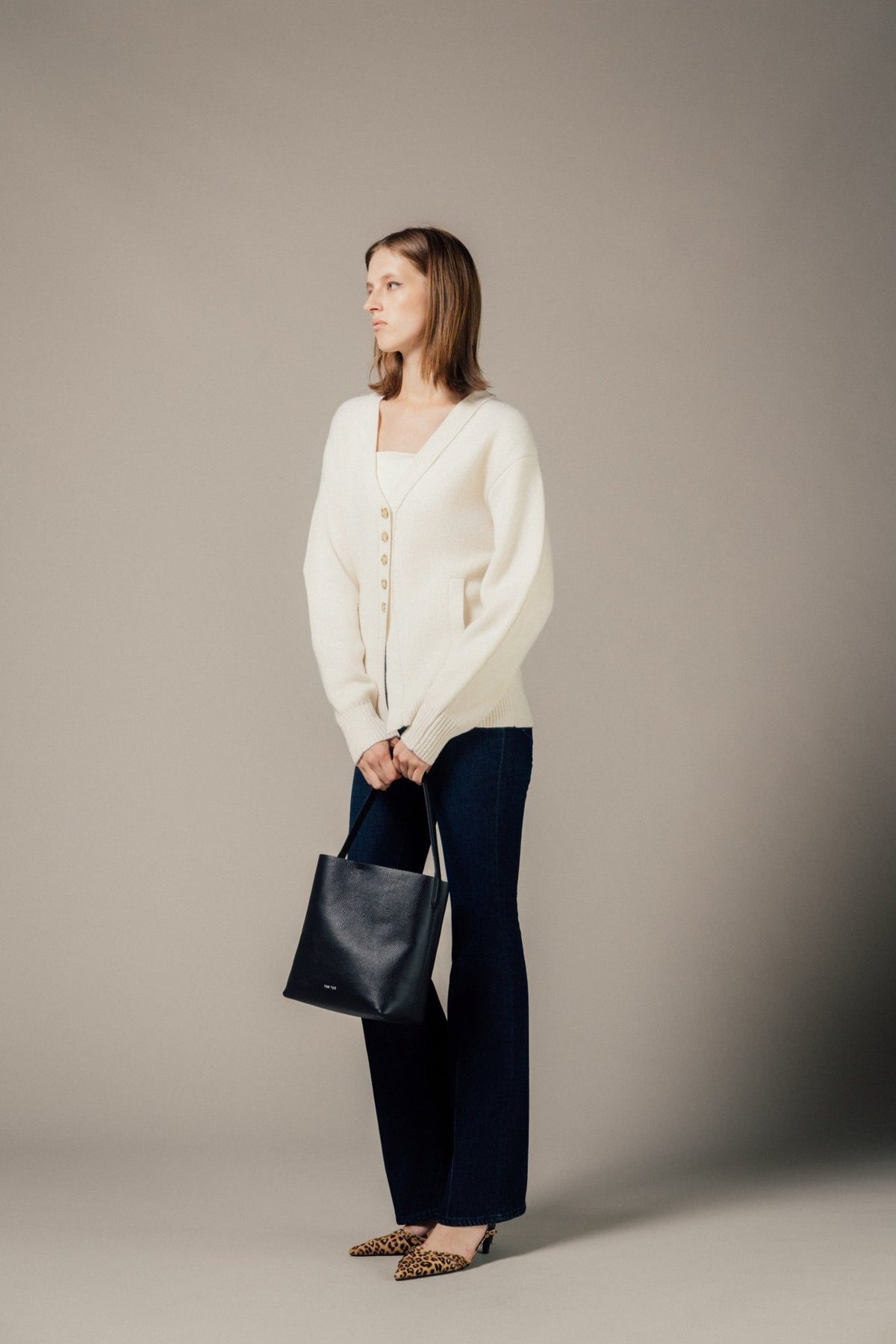 Nuuksio Vneck Cardigan