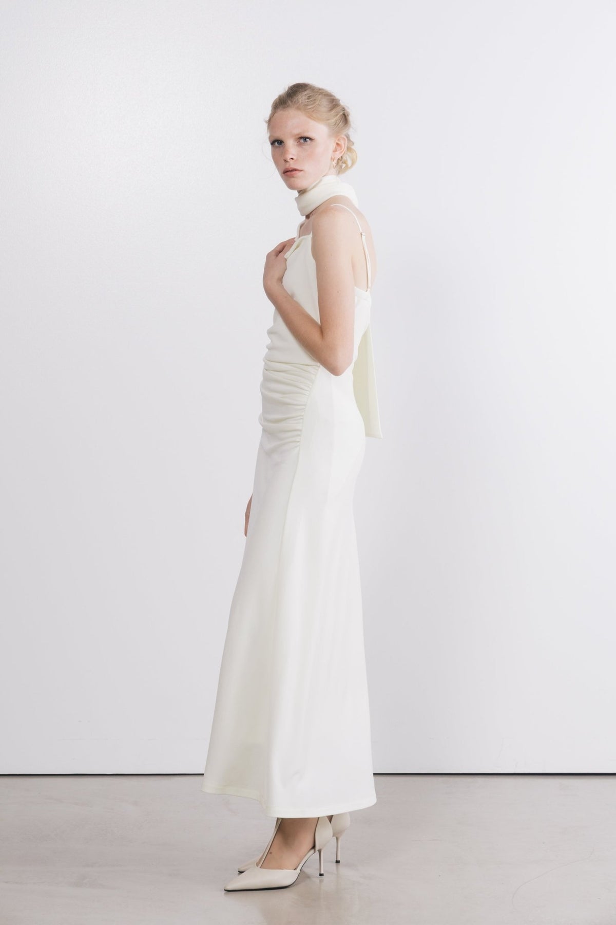 Linge Asymmetry Dress