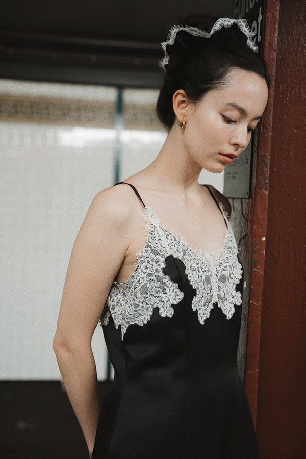 Maas Lace Scrunchie