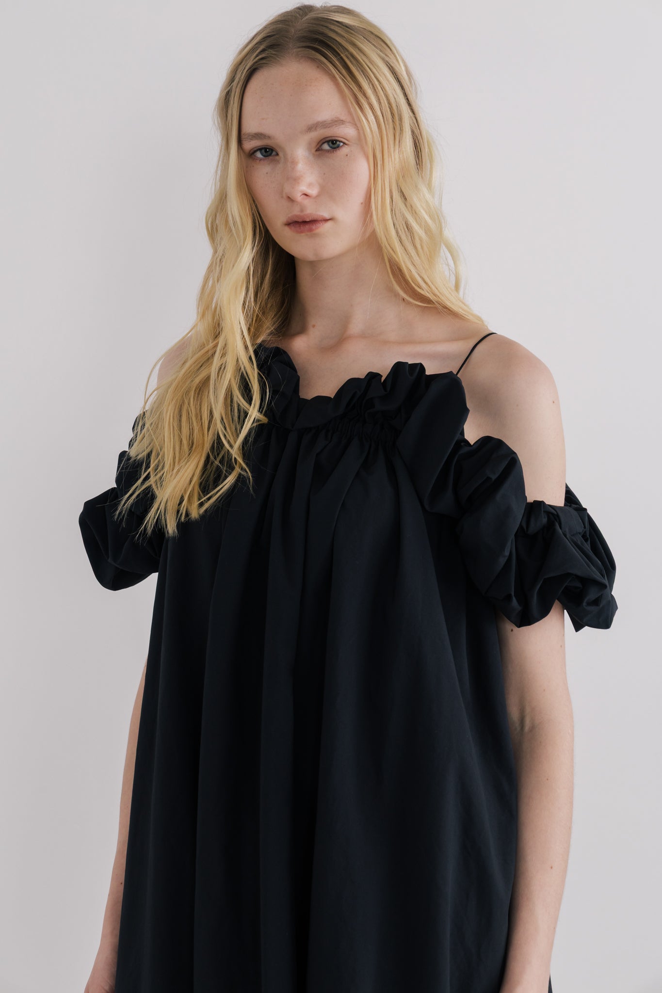 Erie Frills Onepiece – THE TOÉ