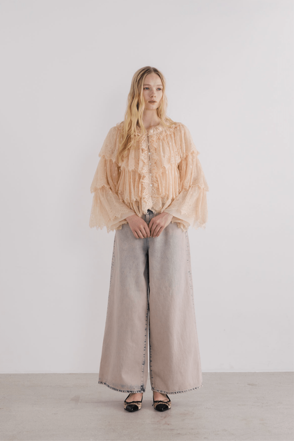 Giethoorn Blouse – THE TOÉ Giethoorn Blouse – THE TOÉ
