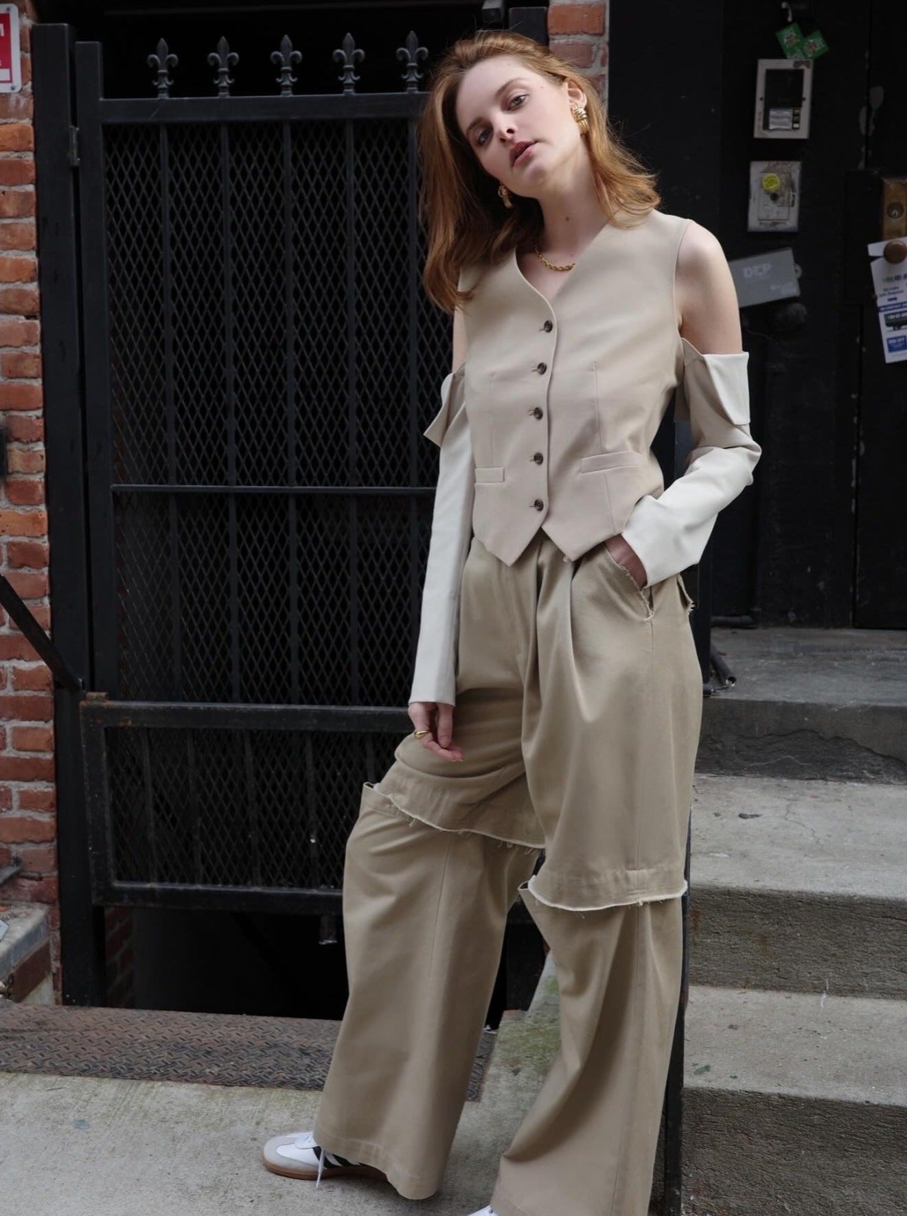 High-line 2way slit pants