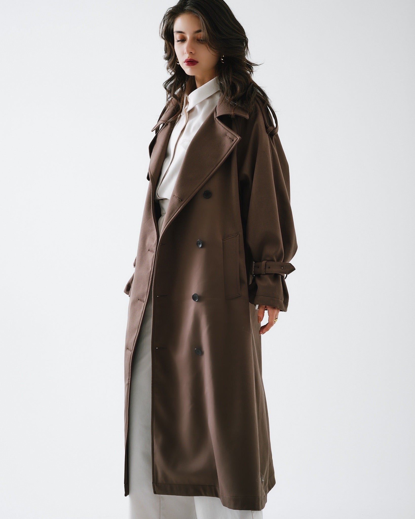 THE TOE AVIGNON TRENCH COAT4枚目5枚目に写真追加してます