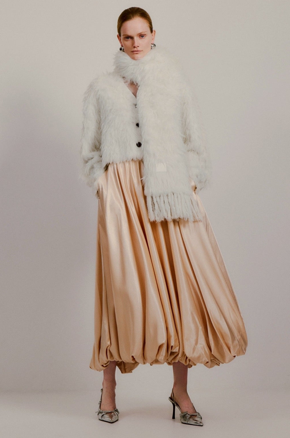 Pigalle shaggy muffler