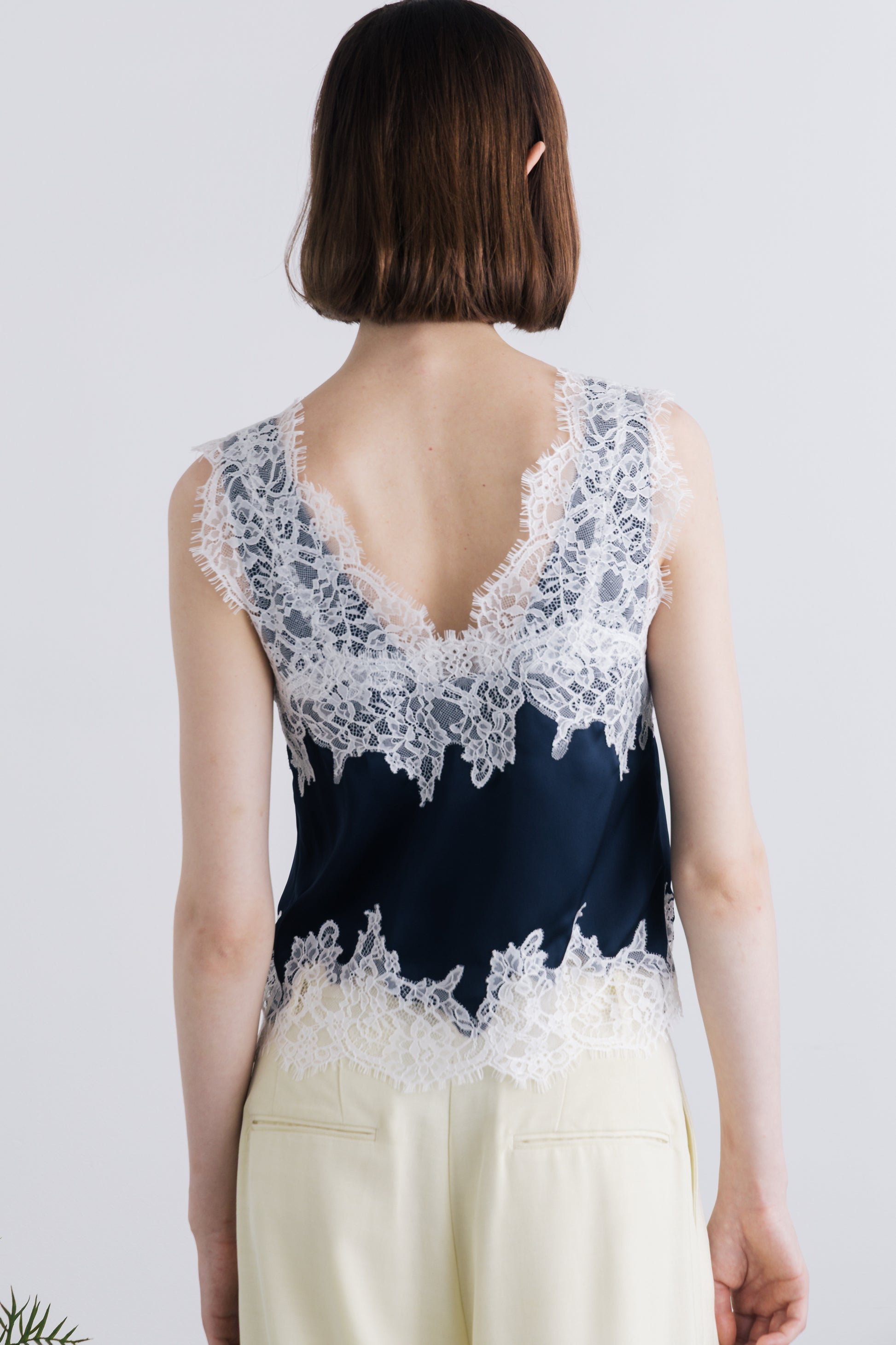 Sneek Lace Top (new color)