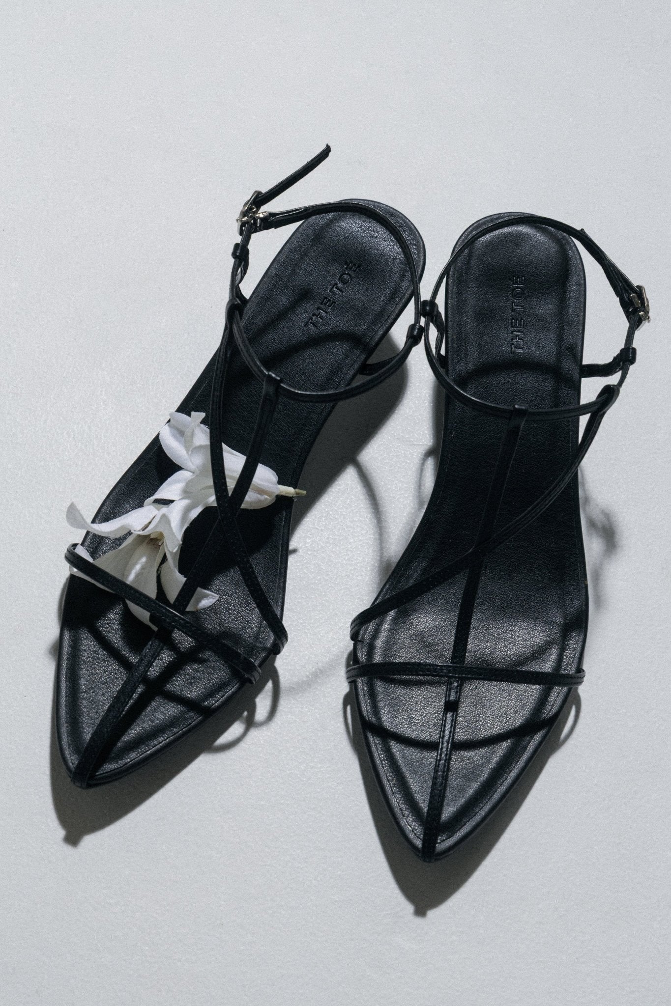 SHOES & BAG – THE TOÉ