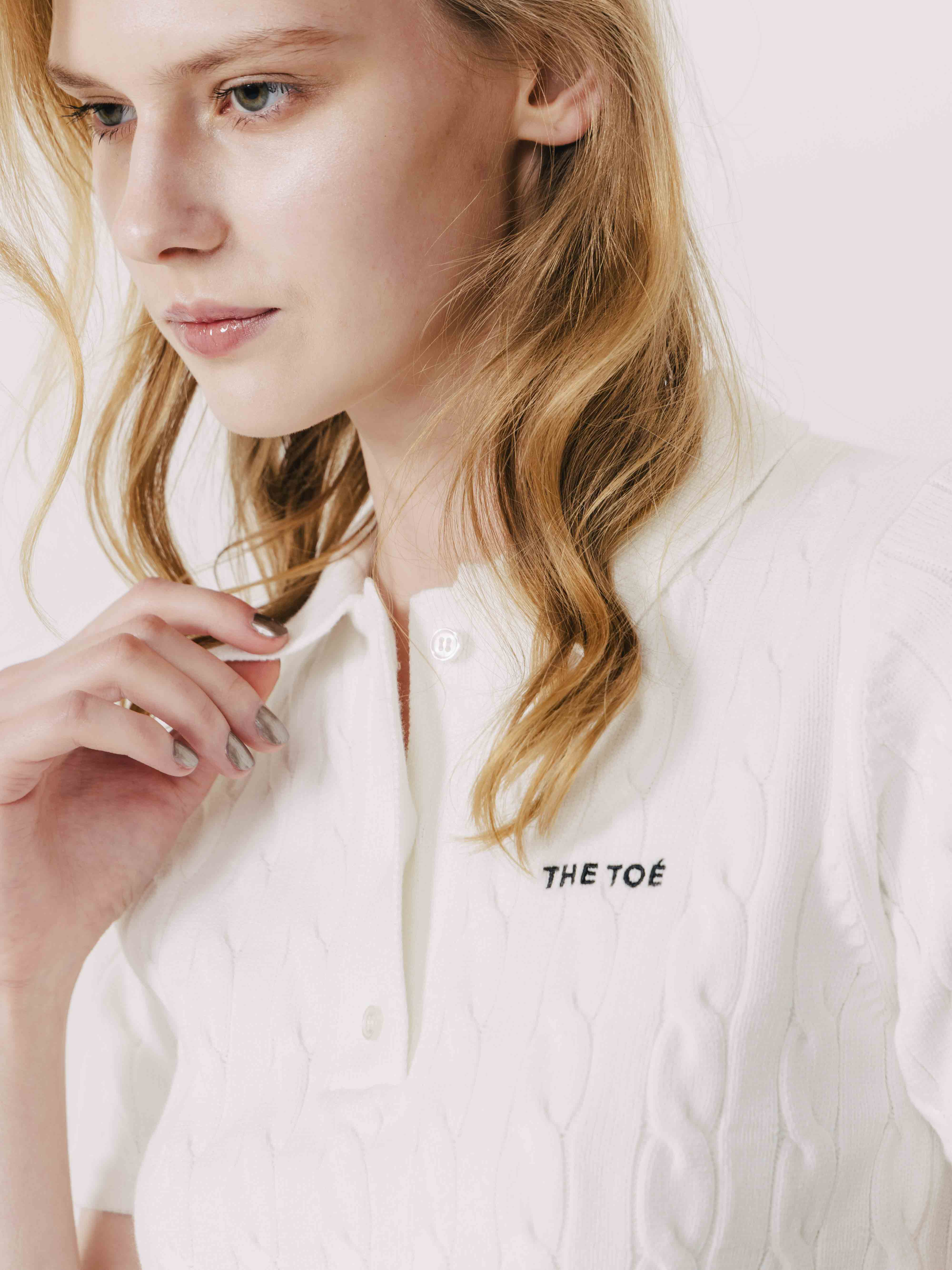 Herald short sleeve polo knit – THE TOÉ