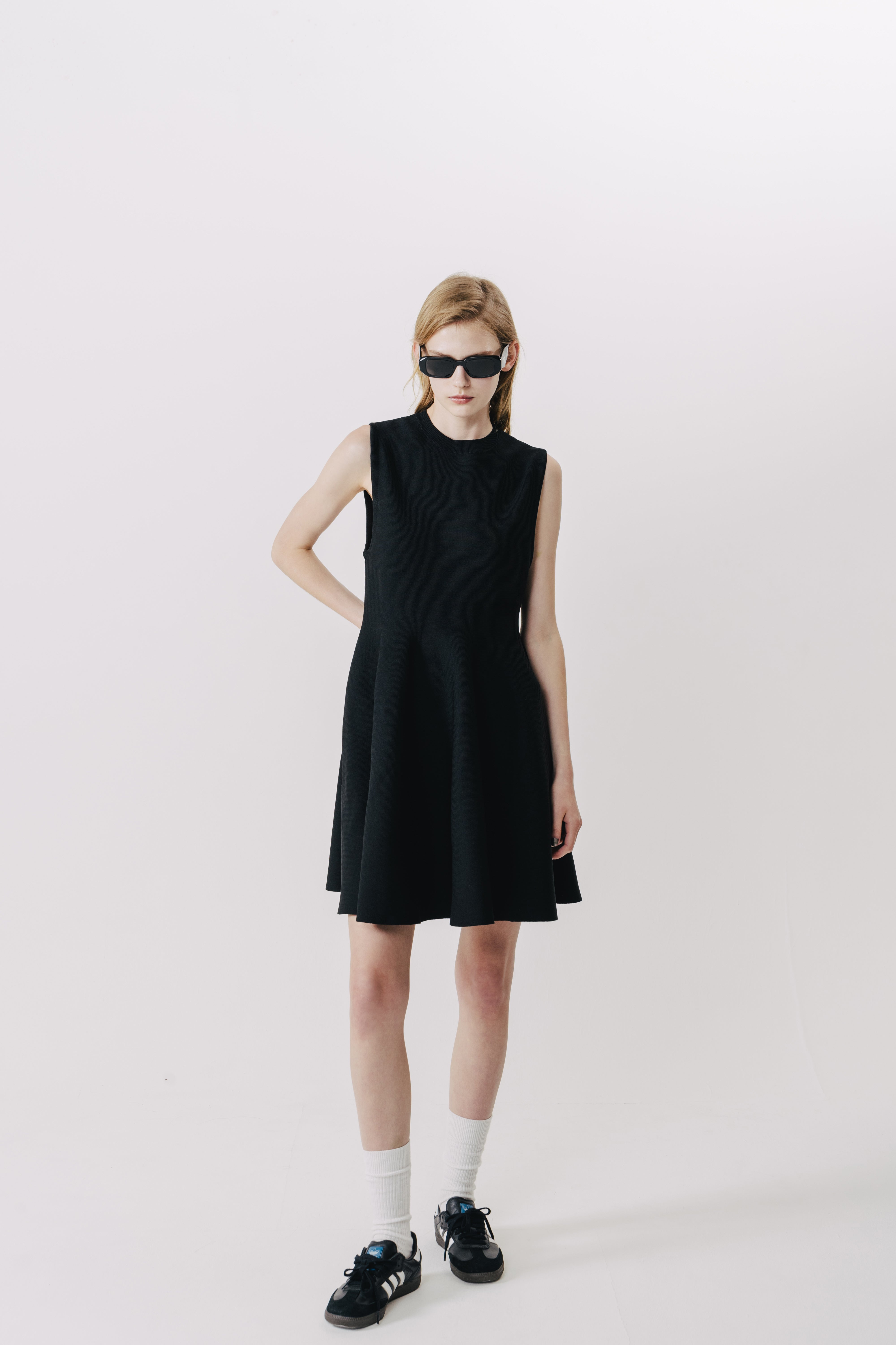 NoMad Sleeveless Flare Onepiece