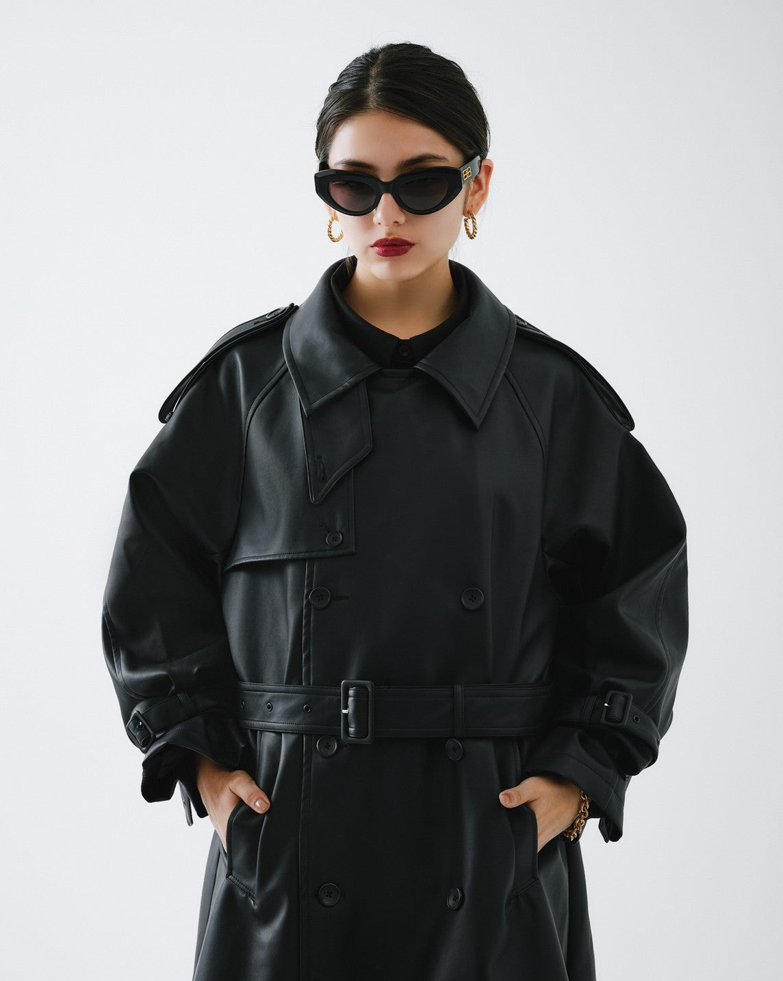 THE TOÉ AVIGNON TRENCH COAT Leather ブラック試着のみです