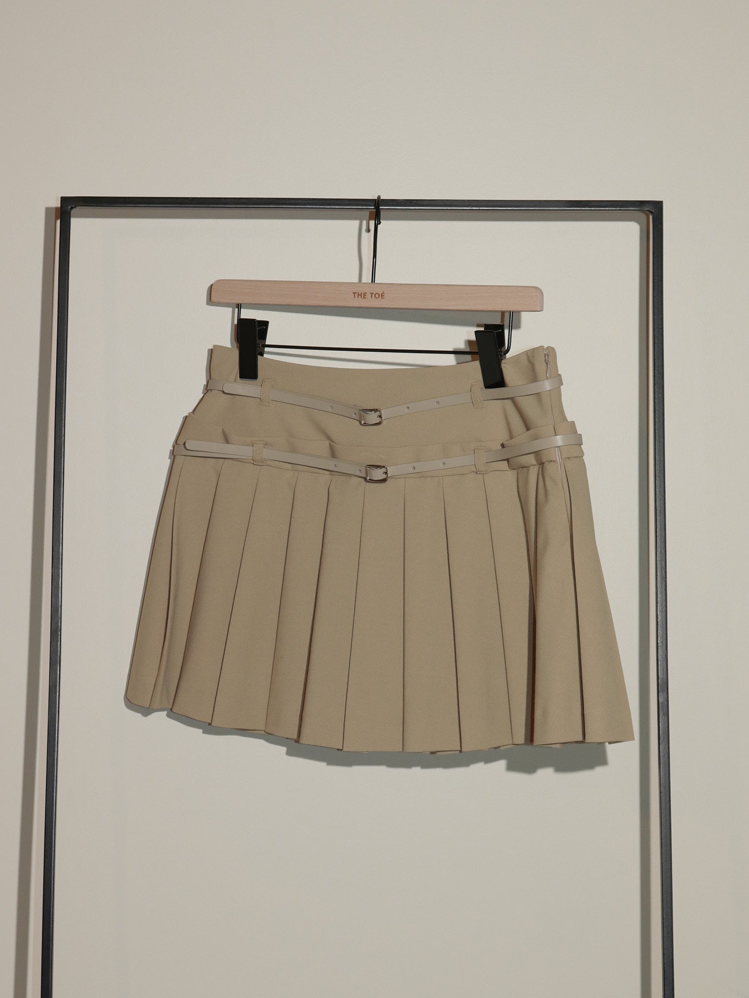 Astoria pleated skirt